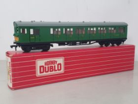 A boxed Hornby Dublo Export 4250 Trailer Coach, unused. Coach in mint condition with no signs of use