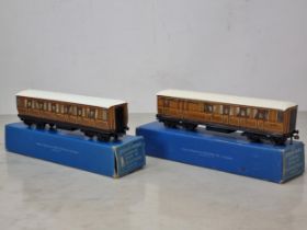 Two boxed Hornby Dublo D1 Corridor Coaches, 1/3rd and brake/3rd, near mint-mint condition. Brake box