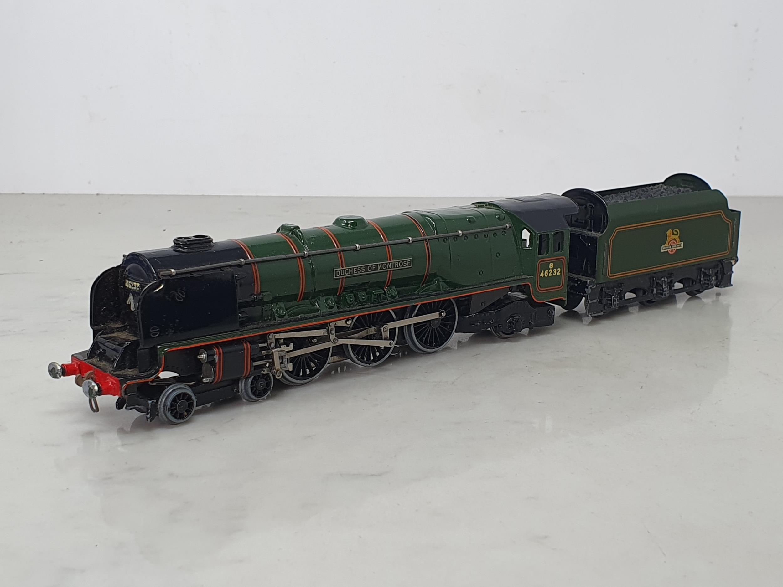 A boxed Hornby Dublo EDL12 gloss 'Duchess of Montrose' Locomotive and unboxed associated Tender, - Image 2 of 5