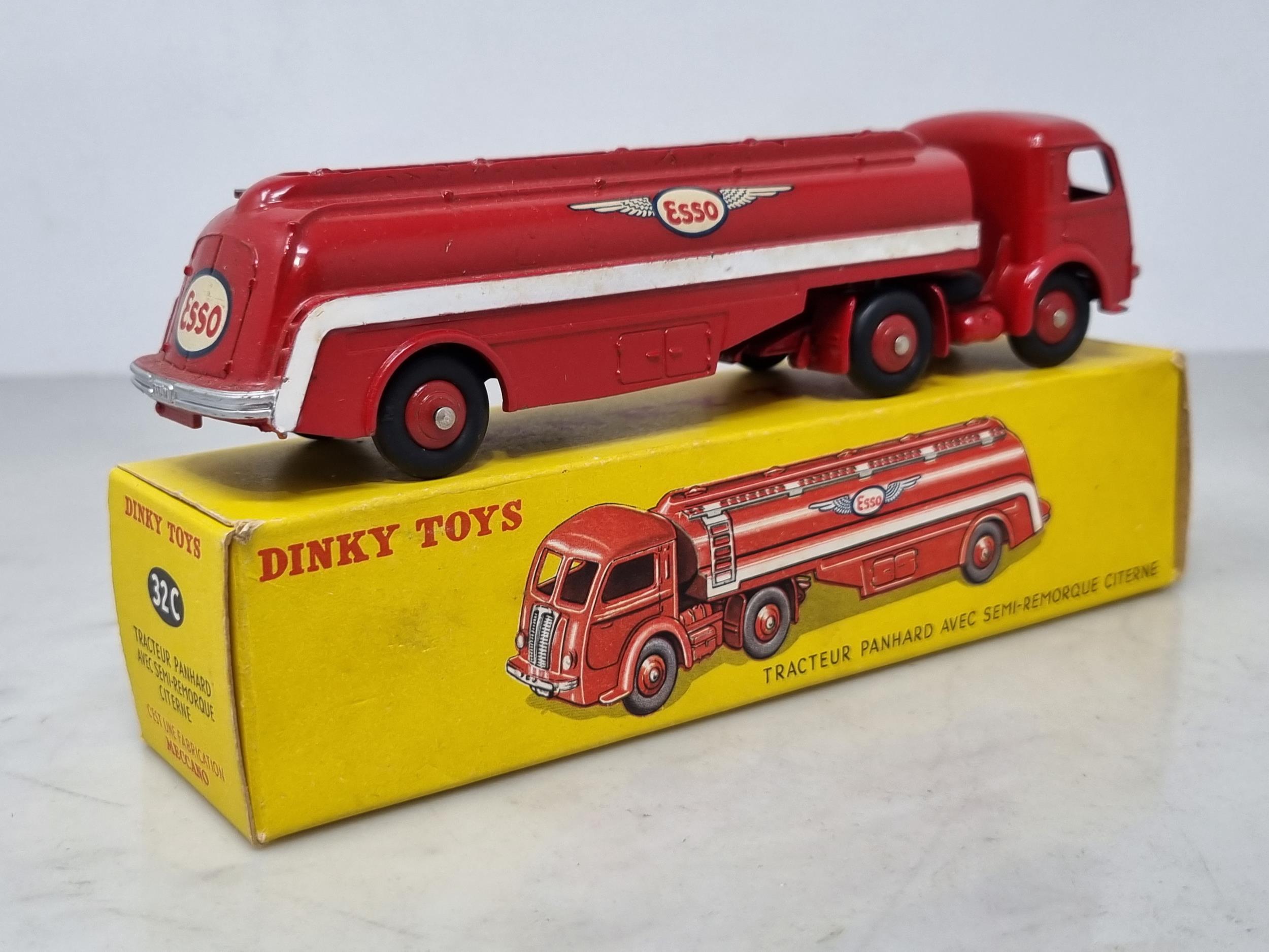 A boxed French Dinky Toys No.32C Tracteur Panhard 'Esso' Tanker, Nr M-M, box superb - Image 3 of 3