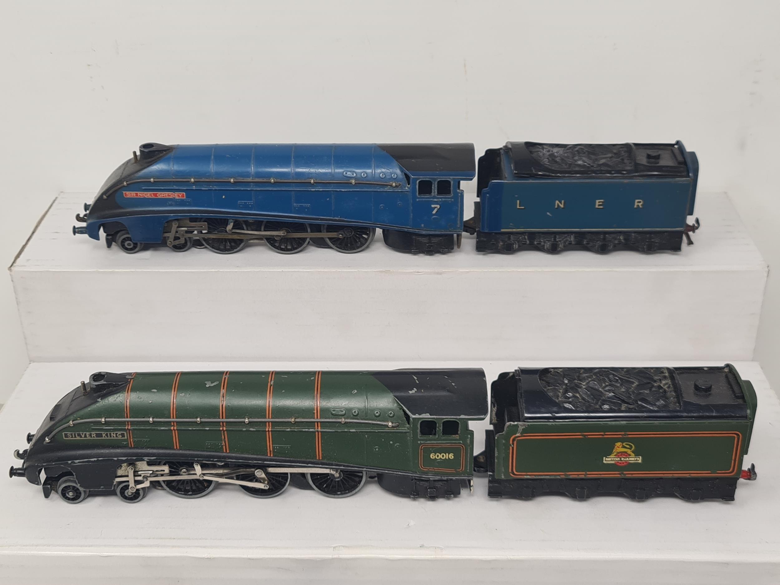 Three unboxed Hornby Dublo 3-rail Locomotives including A4 'Sir Nigel Gresley', A4 'Silver King' and - Image 2 of 3