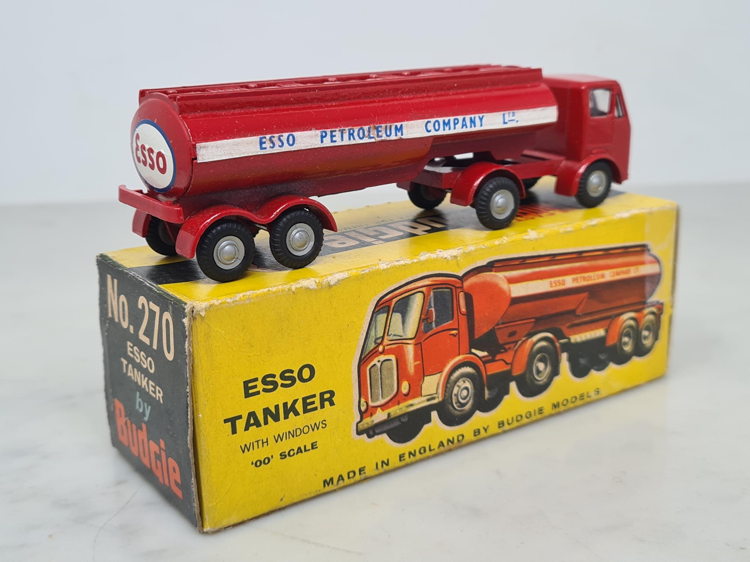 A boxed Budgie Models No.270 'Esso' Tanker, Ex, Box VG-Ex - Image 3 of 3