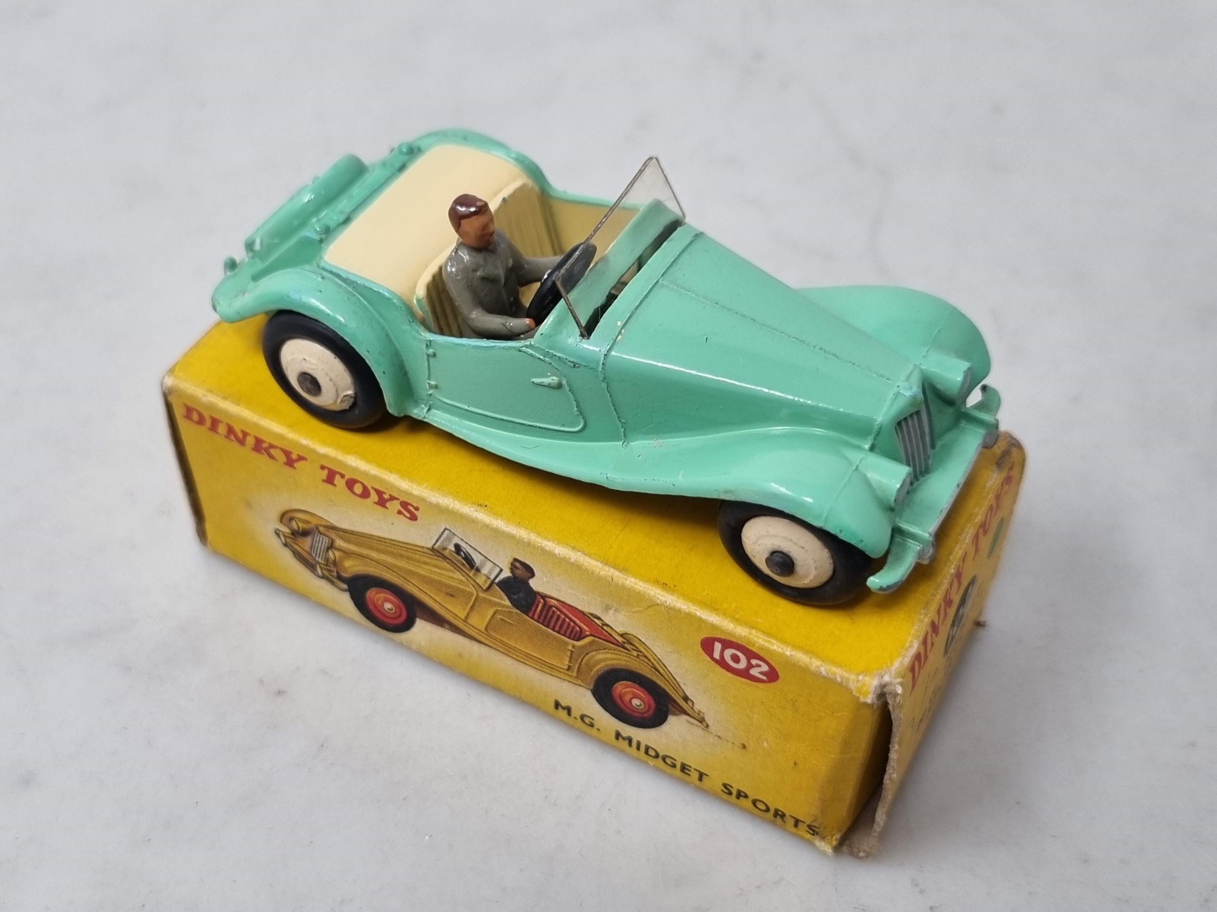 A boxed Dinky Toys No.102 green MG Midget, Nr M-M, box Ex - Image 2 of 3