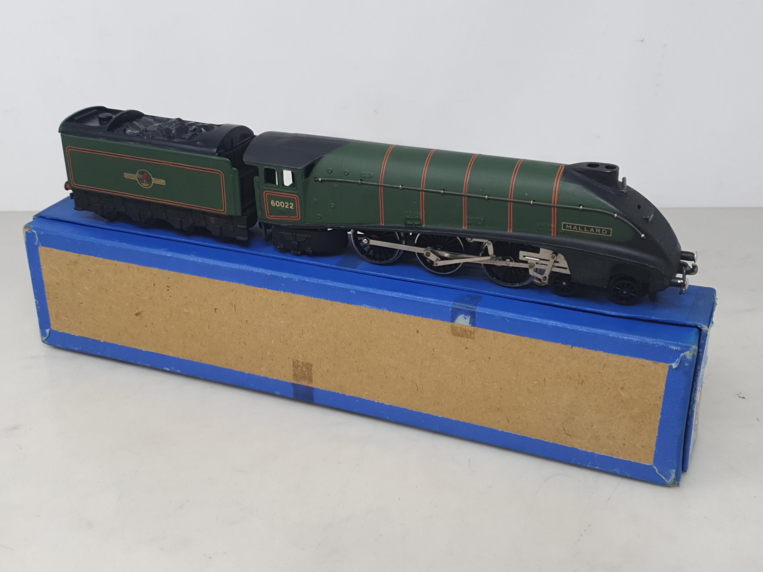 A boxed Hornby Dublo 3211 nickel silver 'Mallard' Locomotive, unused and in mint condition showing - Image 7 of 7