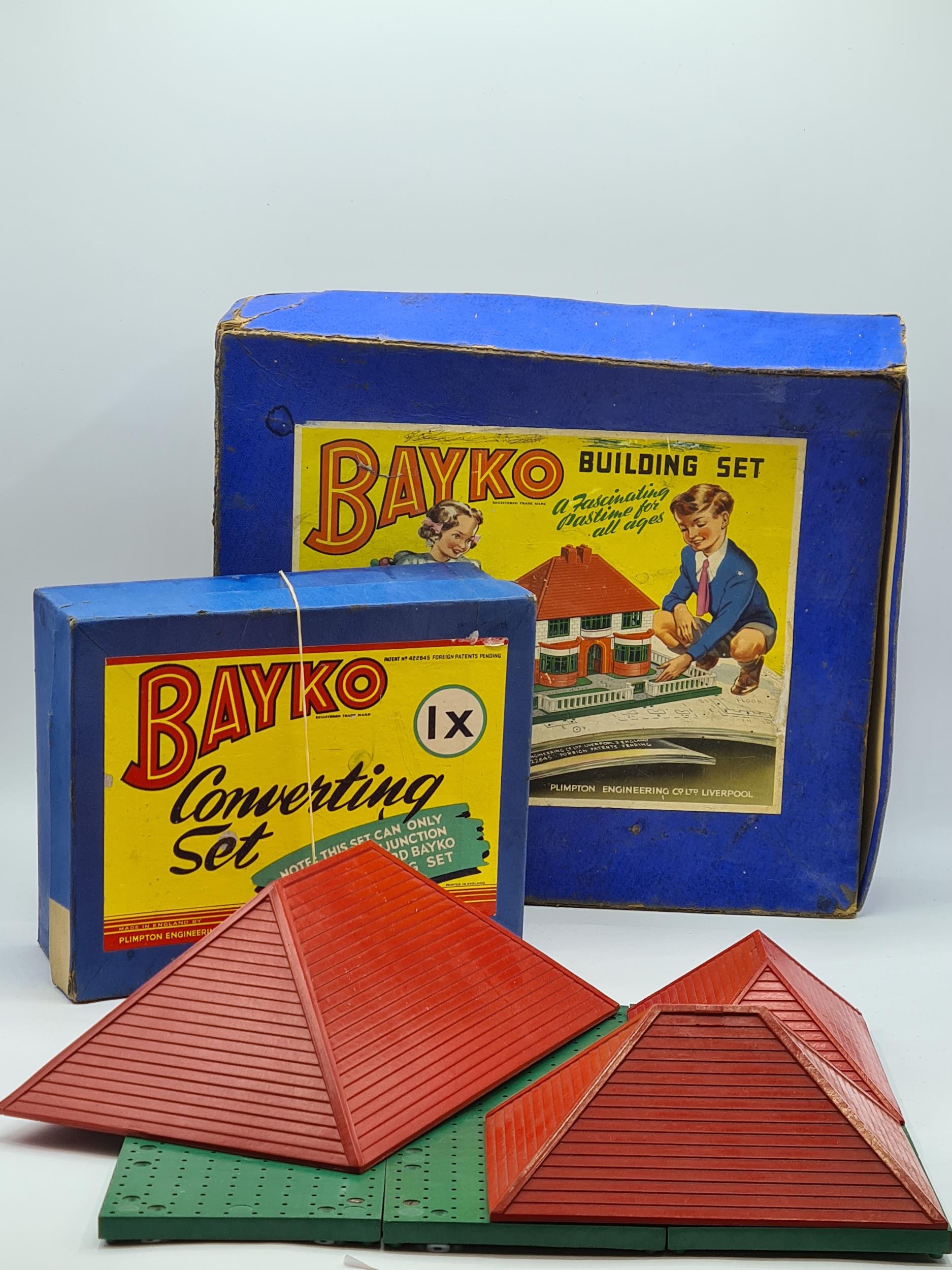 A boxed Bayko Building Set, a Converting Set and a quantity of unboxed Bayko