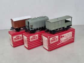 Three boxed Hornby Dublo Export Wagons; 4462 W.R. Goods Brake, 4475 Ventilated Van and 4825 Grain