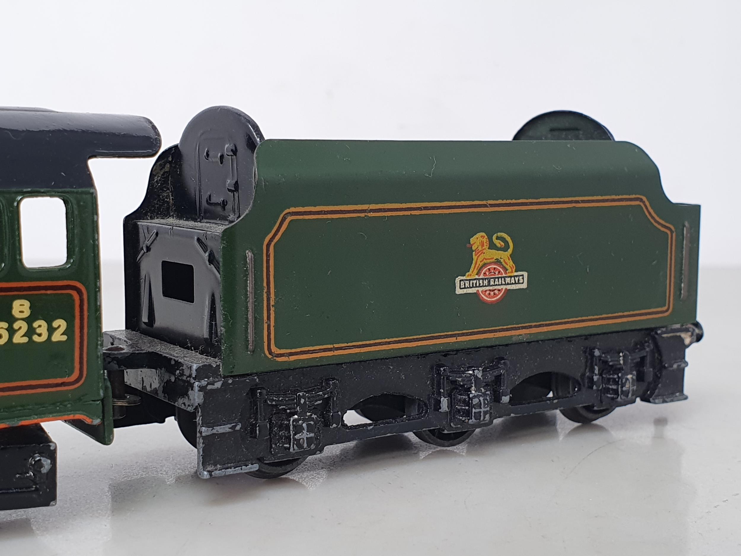 A boxed Hornby Dublo EDL12 gloss 'Duchess of Montrose' Locomotive and unboxed associated Tender, - Image 5 of 5