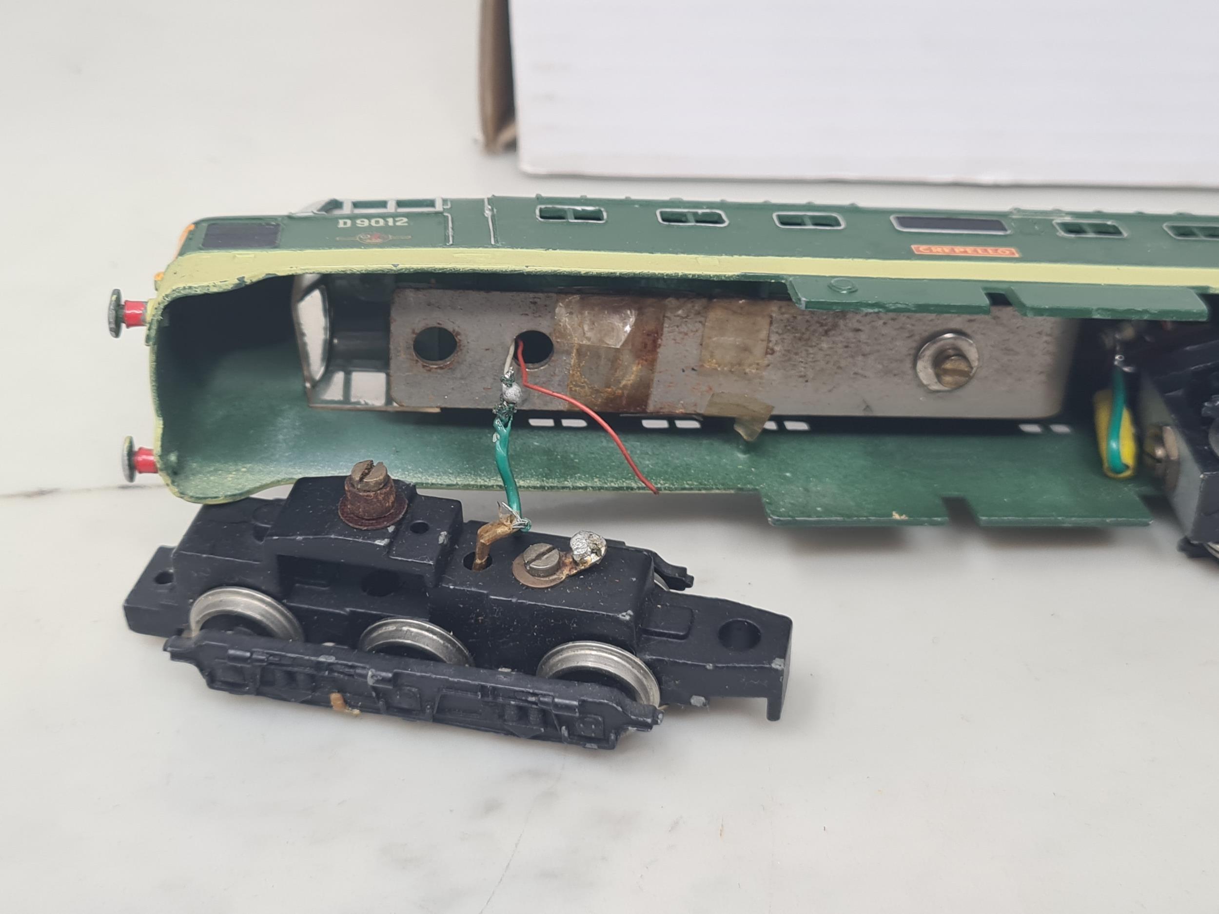 Two unboxed Hornby Dublo 2-rail 0-6-0T Locomotives, an unboxed 2-rail 'Crepello' (one bogie loose - Image 8 of 10