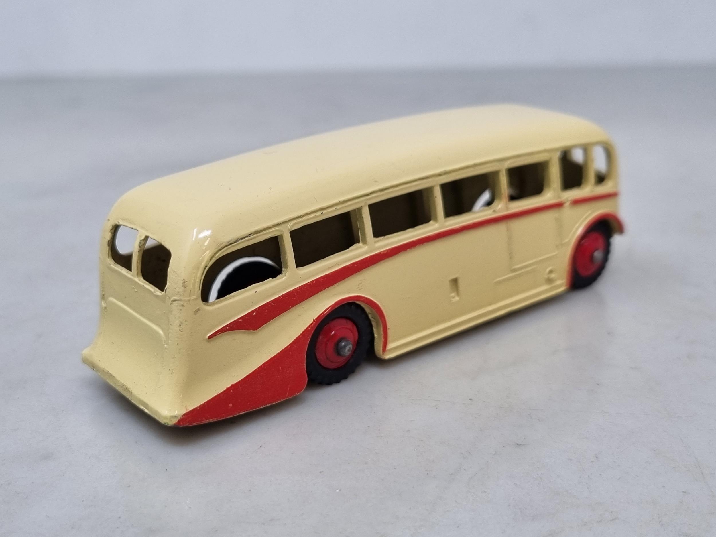 A Dinky Toys 281 Luxury Coach, rarer cream body with red flash and hubs, mint condition, ideal for - Image 3 of 3