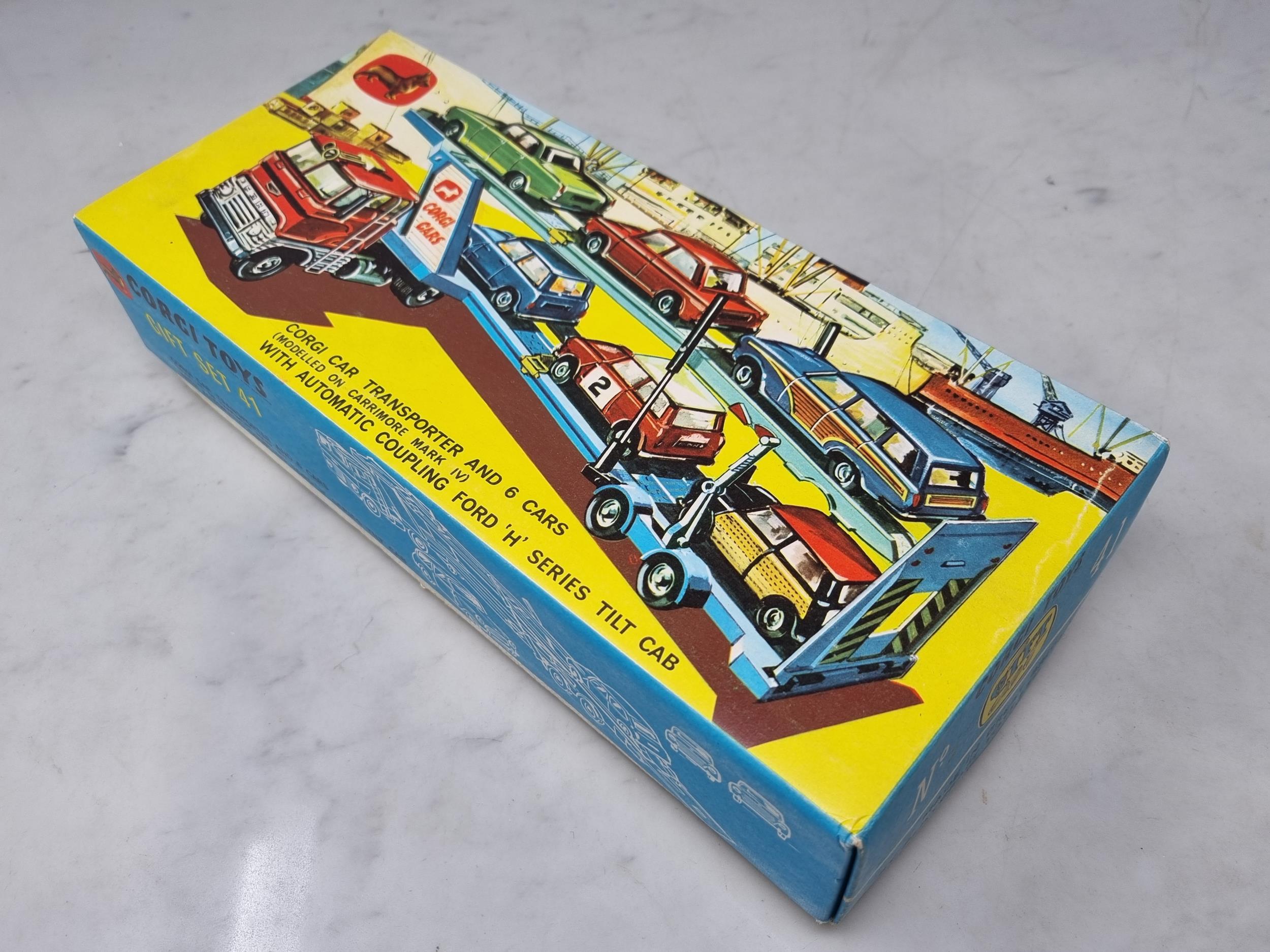 A boxed Corgi Toys Gift Set No.41 rare Mail Order Car Transporter and six cars , super example - Image 5 of 6