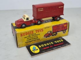 A boxed Budgie Models No.252 Articulated Container Lorry, VG-Ex, box G