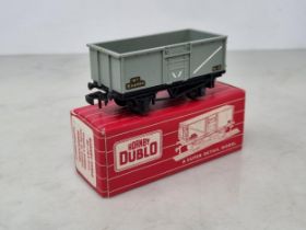 A rare boxed Hornby Dublo 4655 open gear Mineral Wagon, unused and in mint condition. Box in