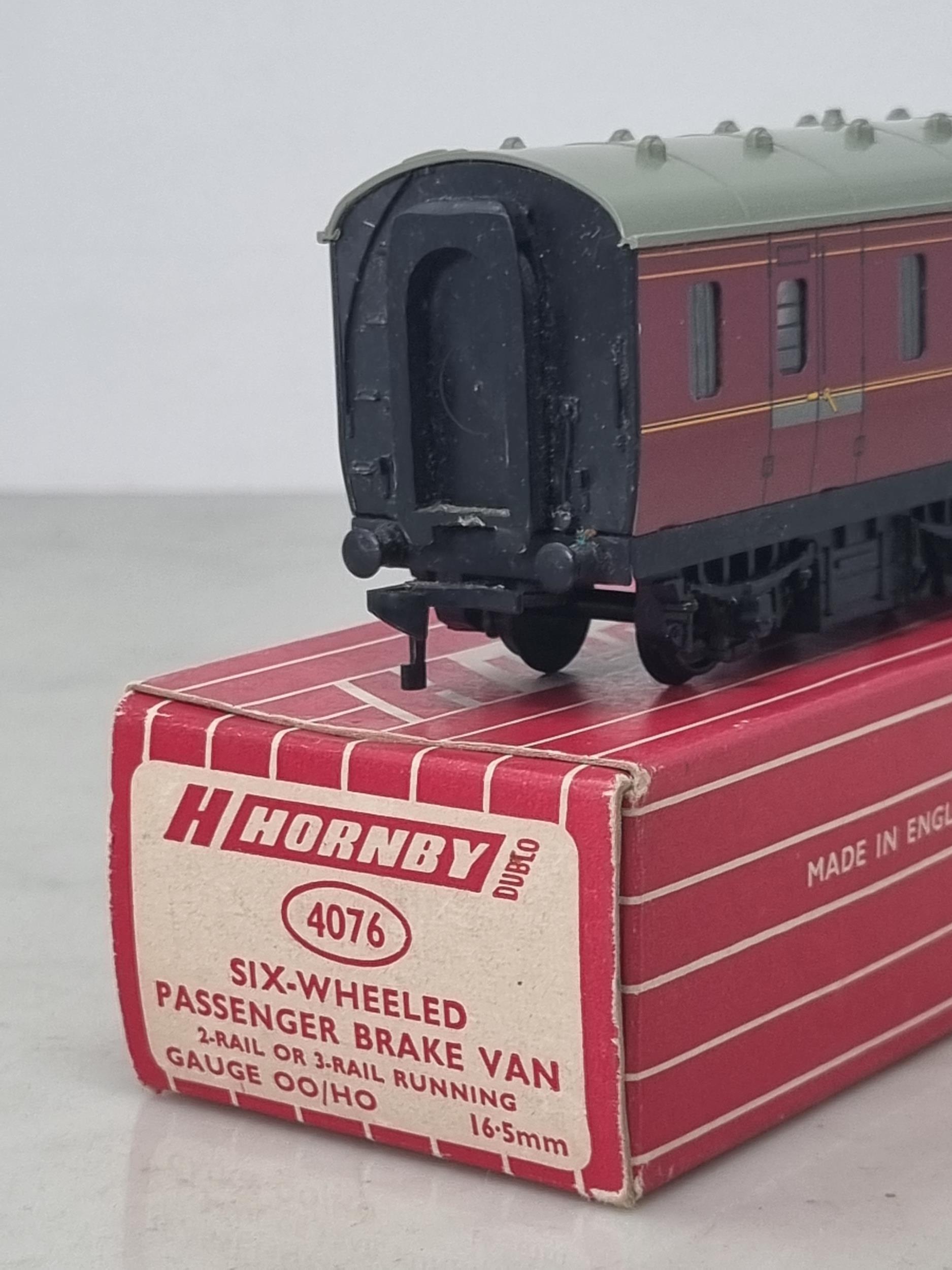 A boxed Hornby Dublo 4076 Six-wheel Passenger Brake Van, unused and in mint condition. Box in superb - Image 3 of 3