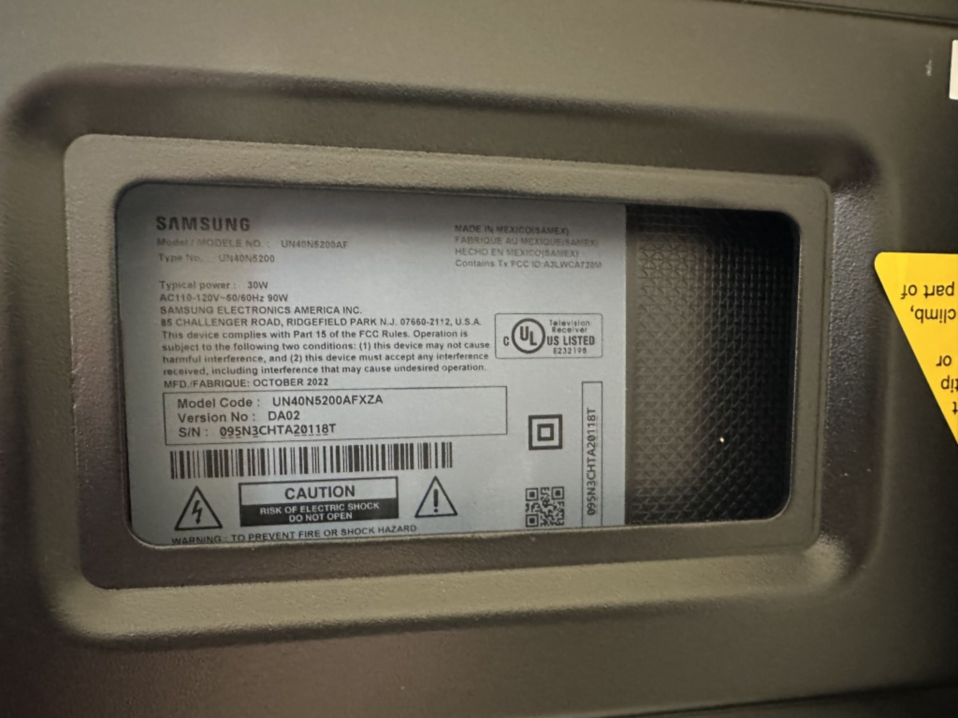 SAMSUNG 40" LCD TV, MODEL# UN40N5200AFXZA - Bild 3 aus 3