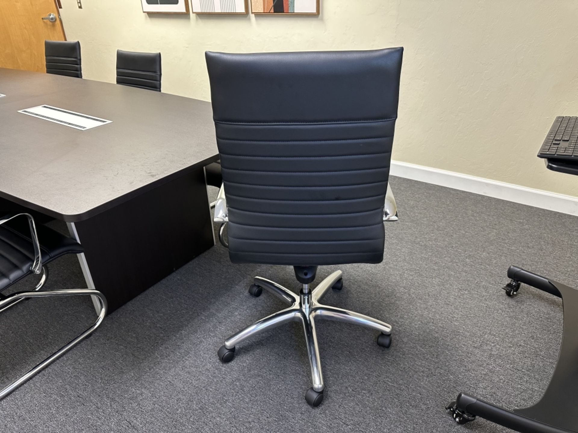 10' CONFERENCE TABLE WITH (8) CORP DESIGN CHAIRS - Image 4 of 7