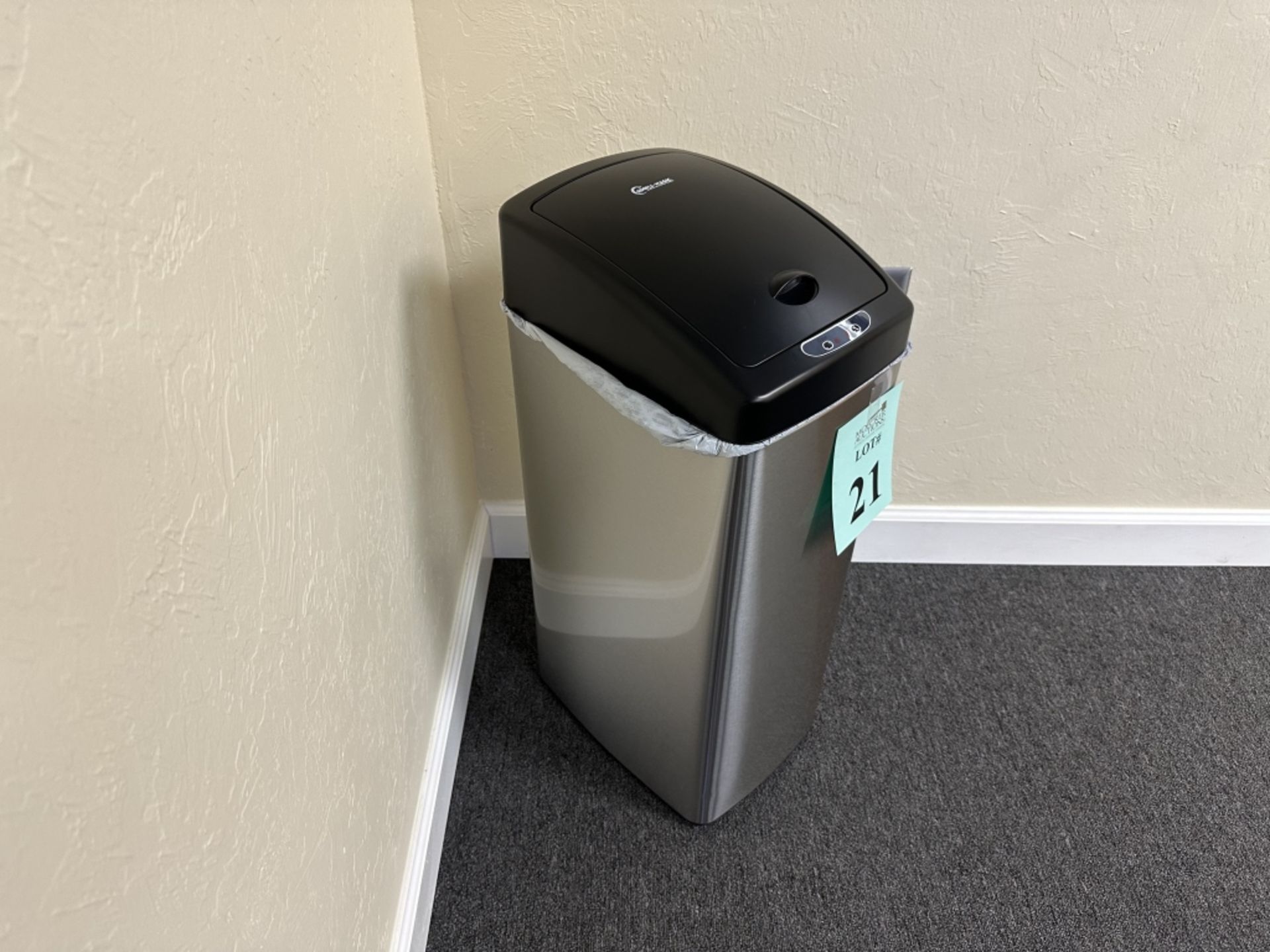 SIMPLI-MAGIC STAINLESS STEEL AUTOMATIC TRASH CAN - Image 2 of 3