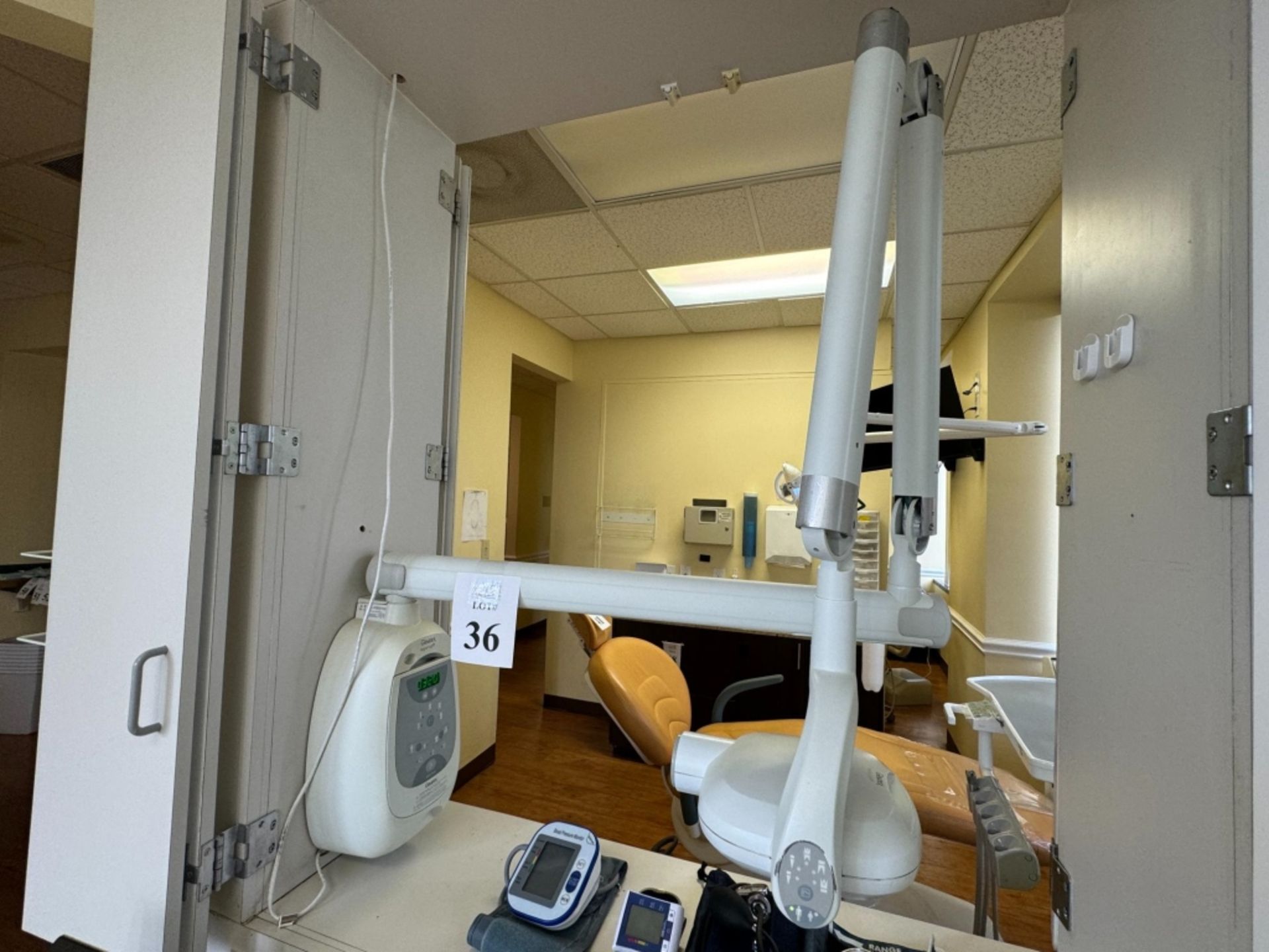 GENDEX EXPERT DC DENTAL X-RAY MACHINE MFG. 9/2015