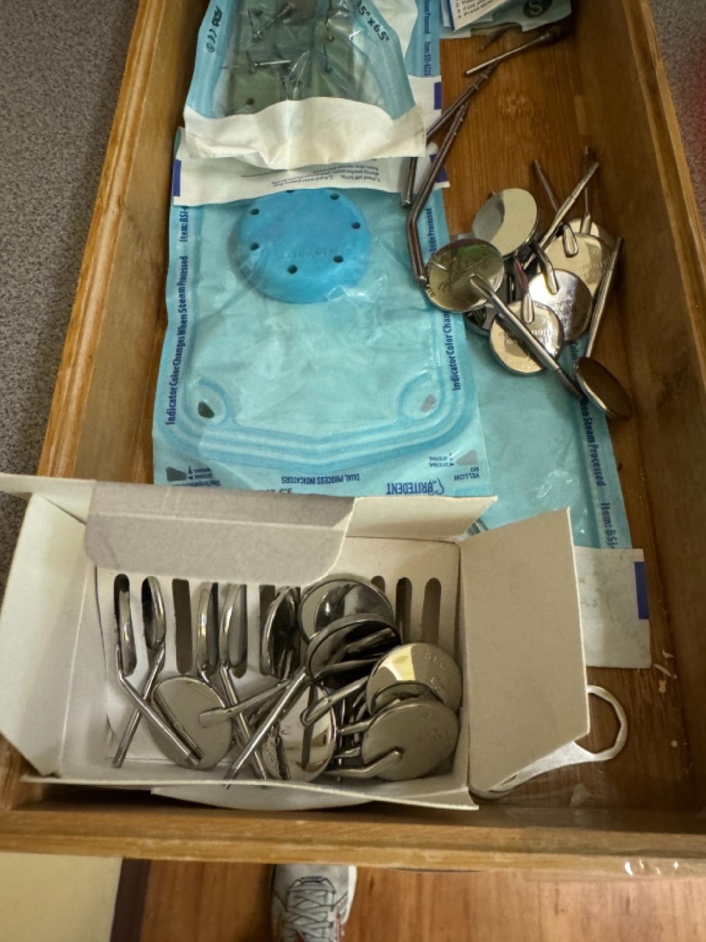 LOT CONSISTING OF DENTAL INSTRUMENTS - Image 2 of 3