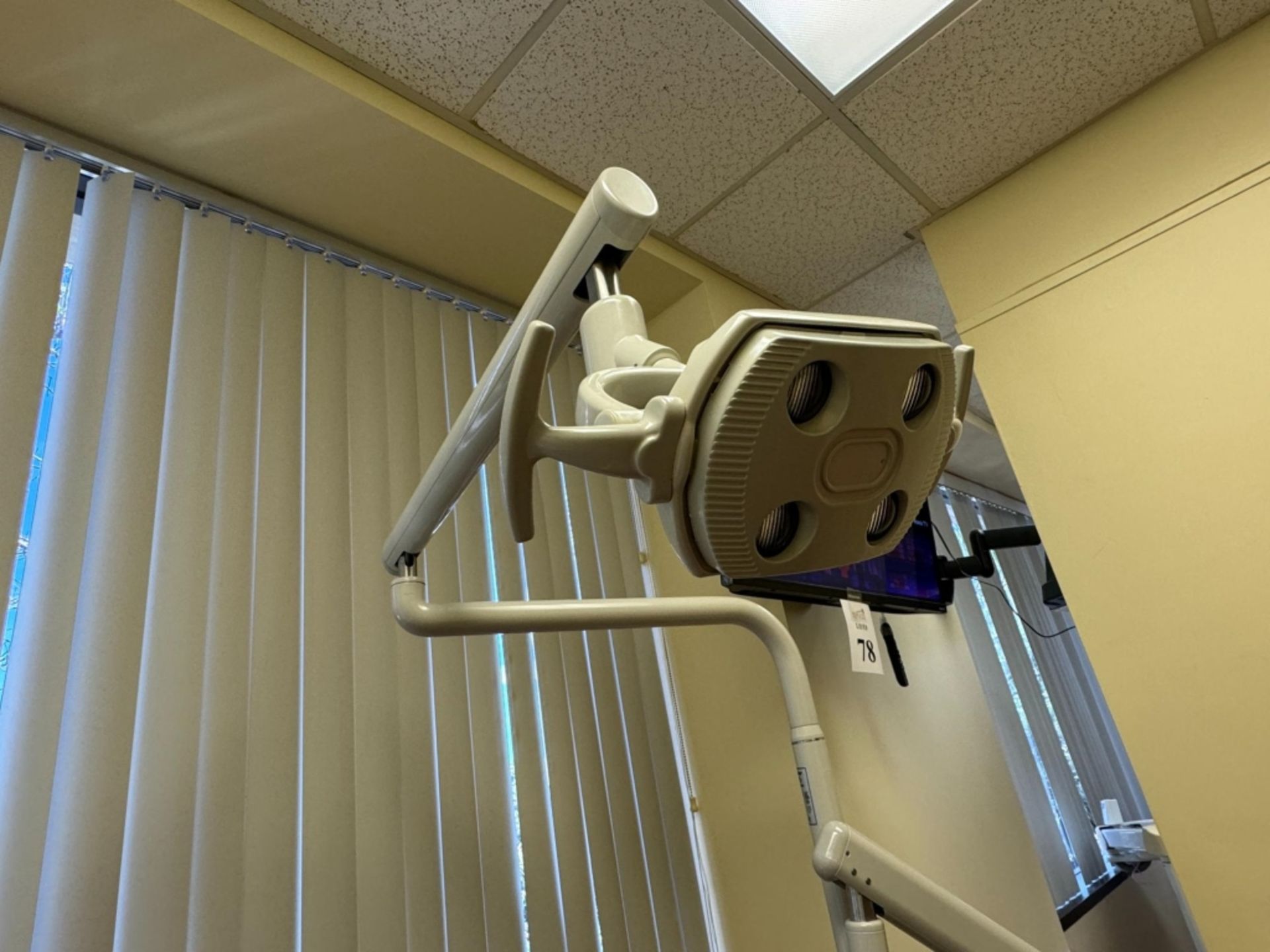 FIRSTSTAR DENTAL PATIENT CHAIR - Image 6 of 8