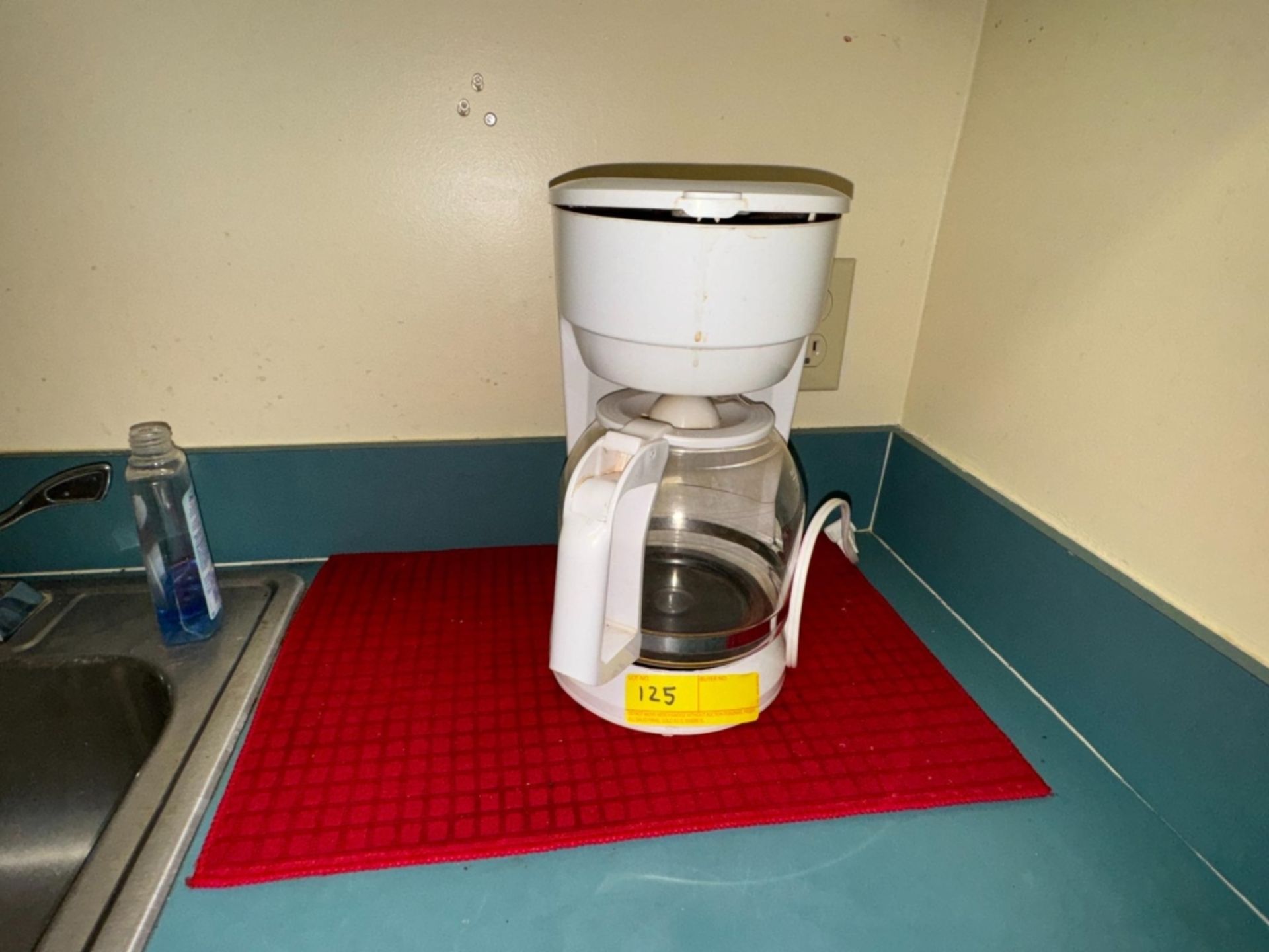 RIVAL MICROWAVE AND COFFEE MAKER - Image 3 of 3