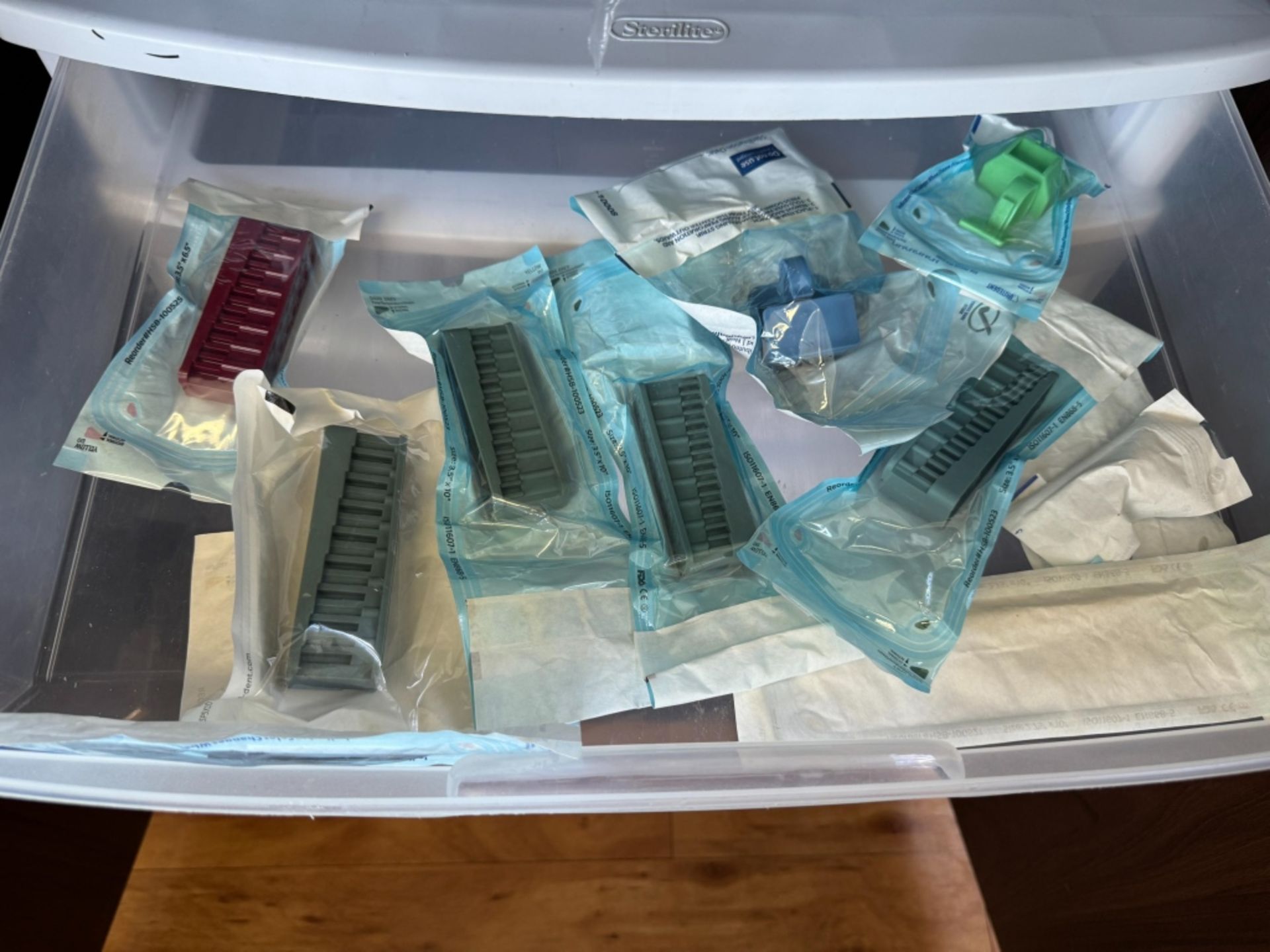 LOT CONSISTING OF DENTAL CONSUMABLES - Image 14 of 14