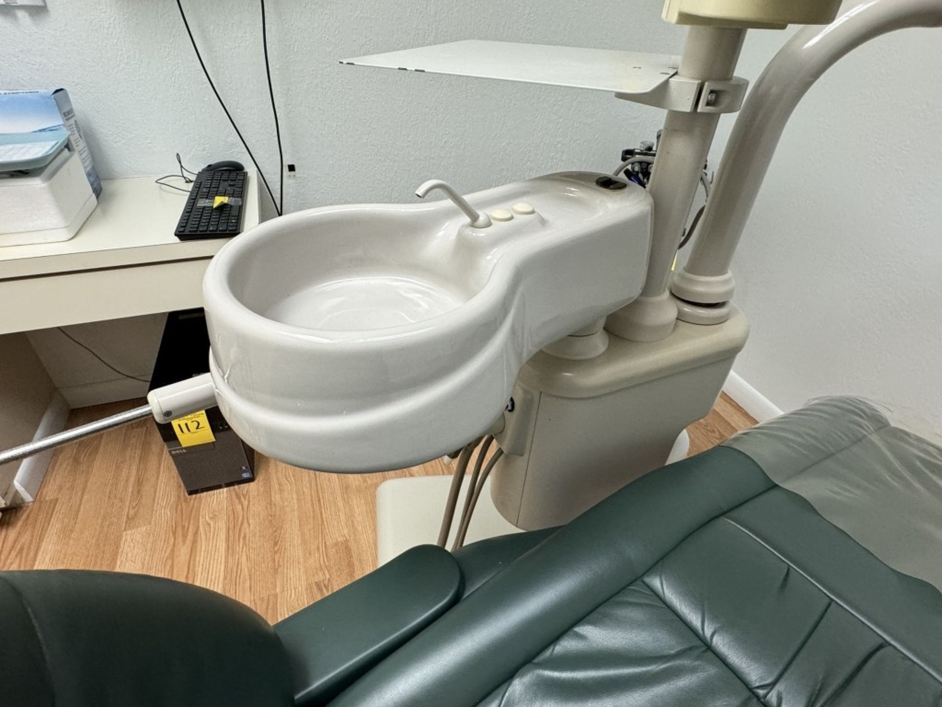 ADEC DENTAL CHAIR, MODEL: 1040 - Image 5 of 9