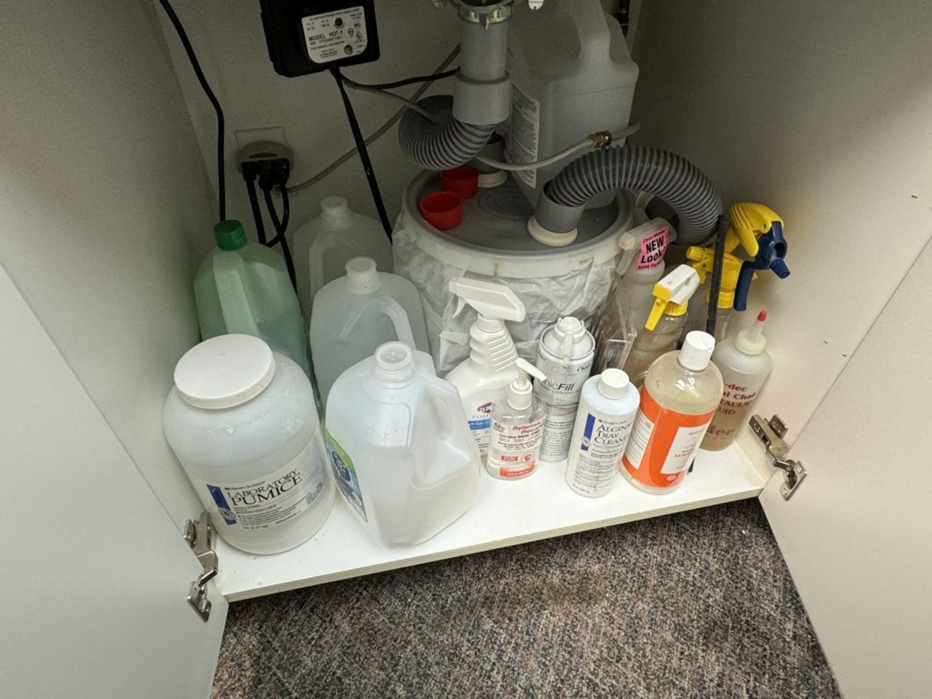 LOT CONSISTING OF DENTAL EQUIPMENT UNDER CABINET - Image 4 of 7