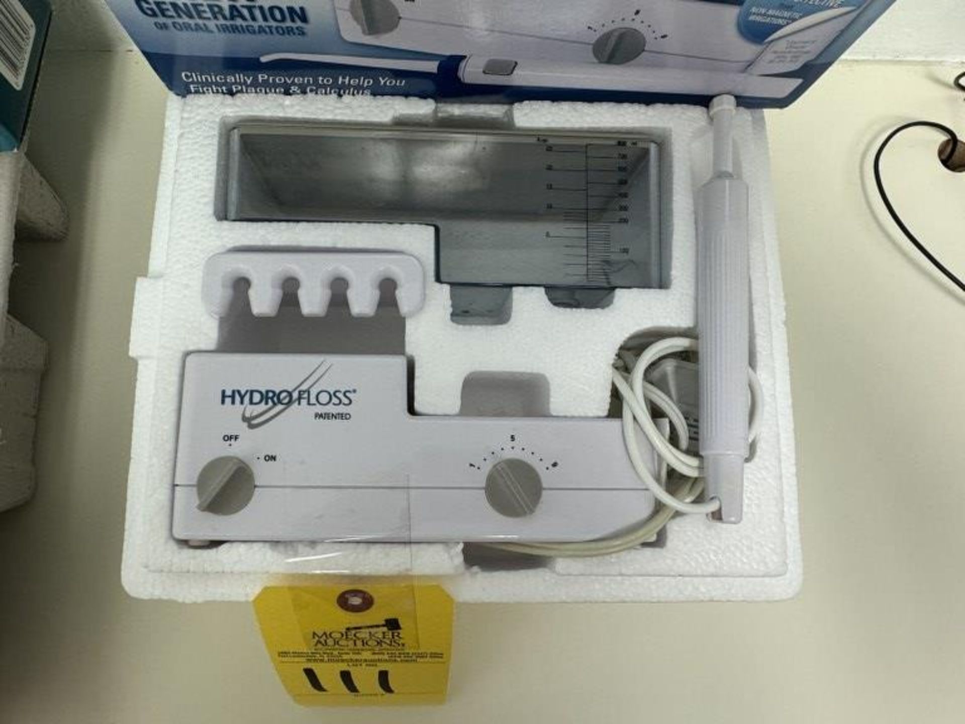 HYDROFLOSS NEW GENERATION ORAL IRRIGATOR IN BOX - Image 2 of 2