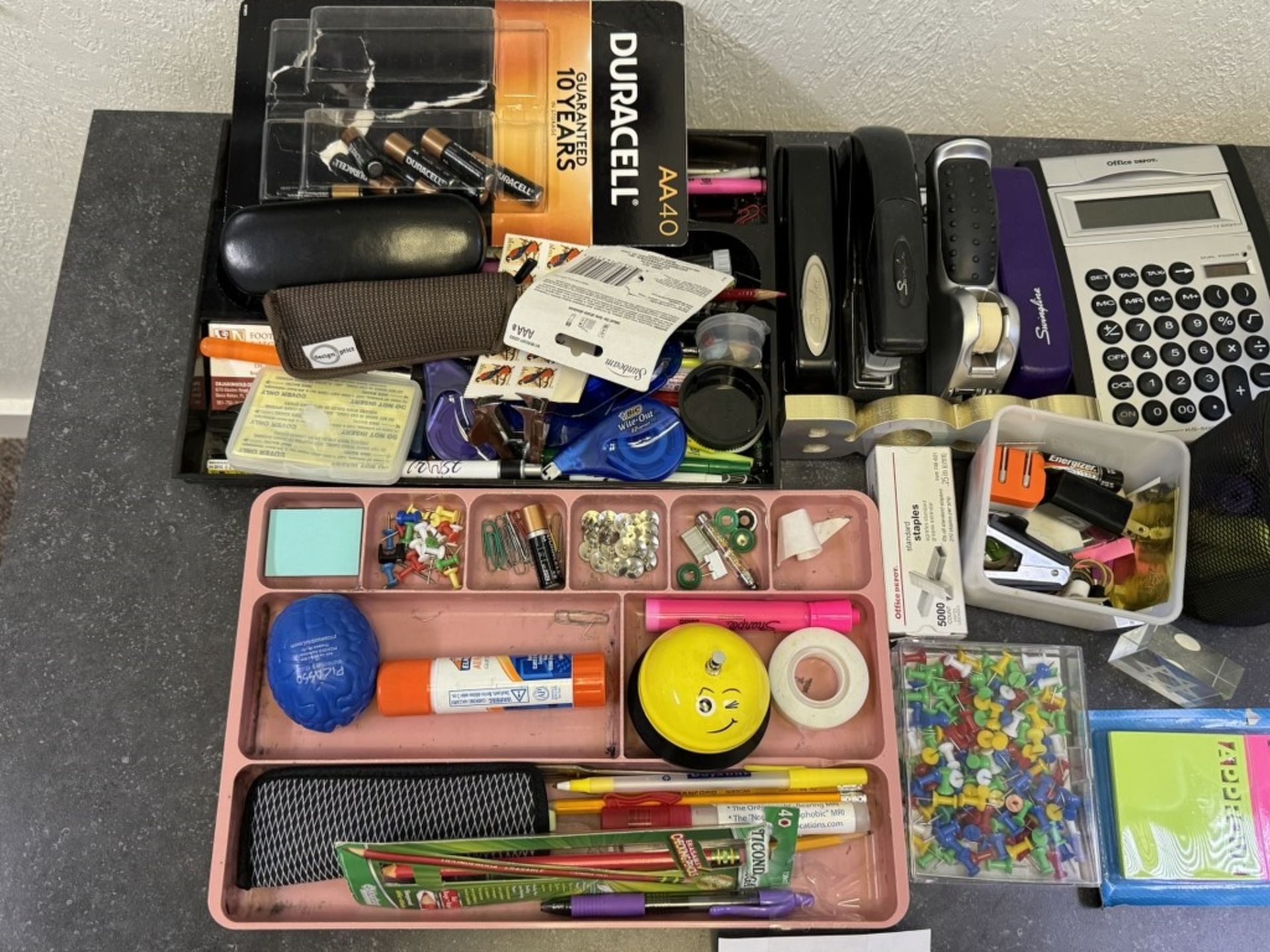 LOT CONSISTING OF OFFICE DRAWER ITEMS - Image 2 of 3