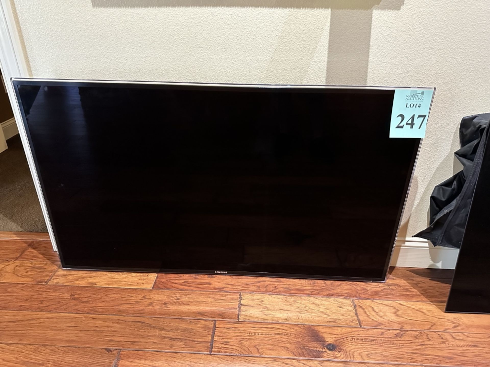 SAMSUNG 55" LCD TV