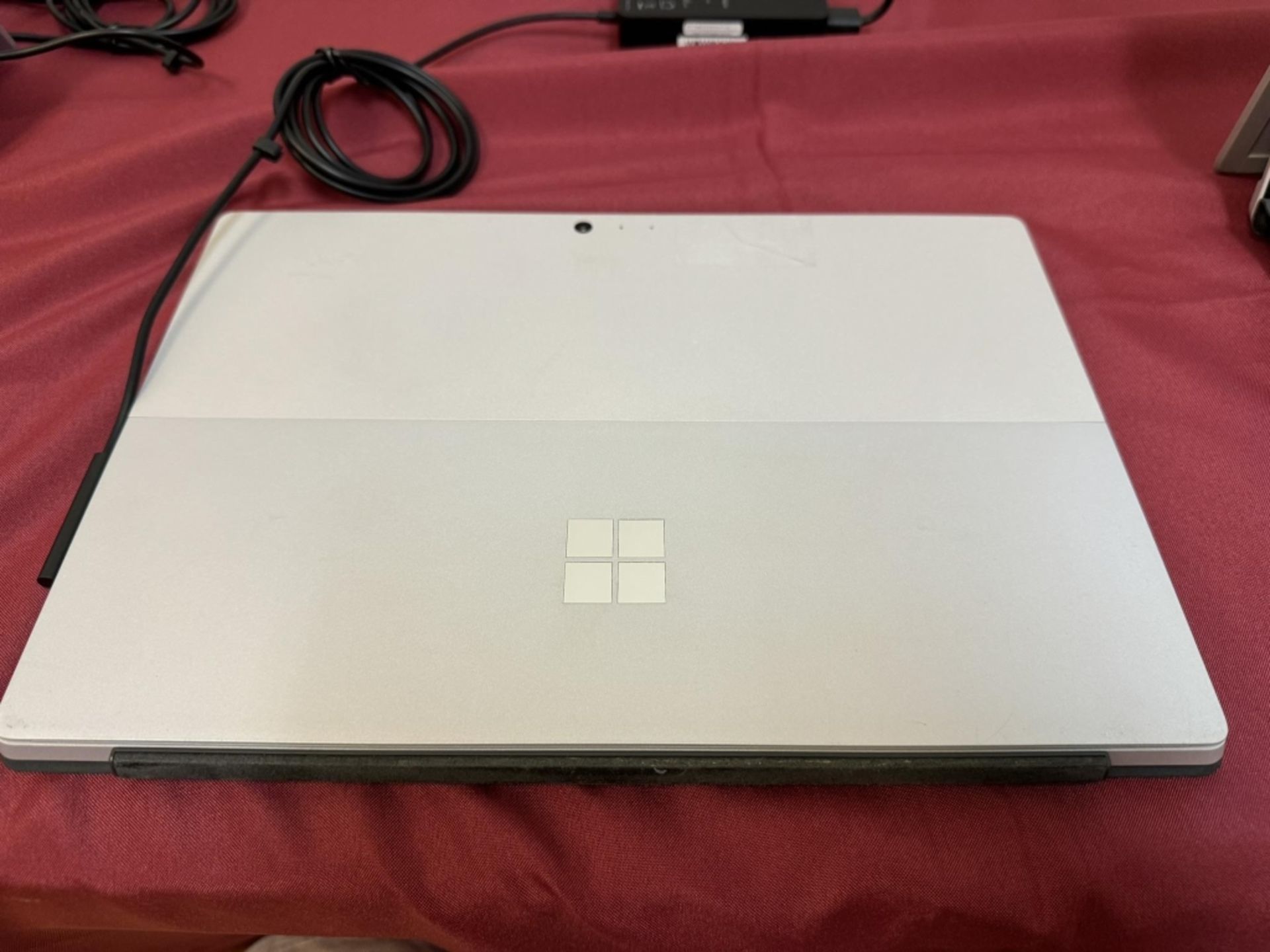 Microsoft Surface Pro 4 Corei7 8GB RAM 256GB SSD - Image 4 of 8