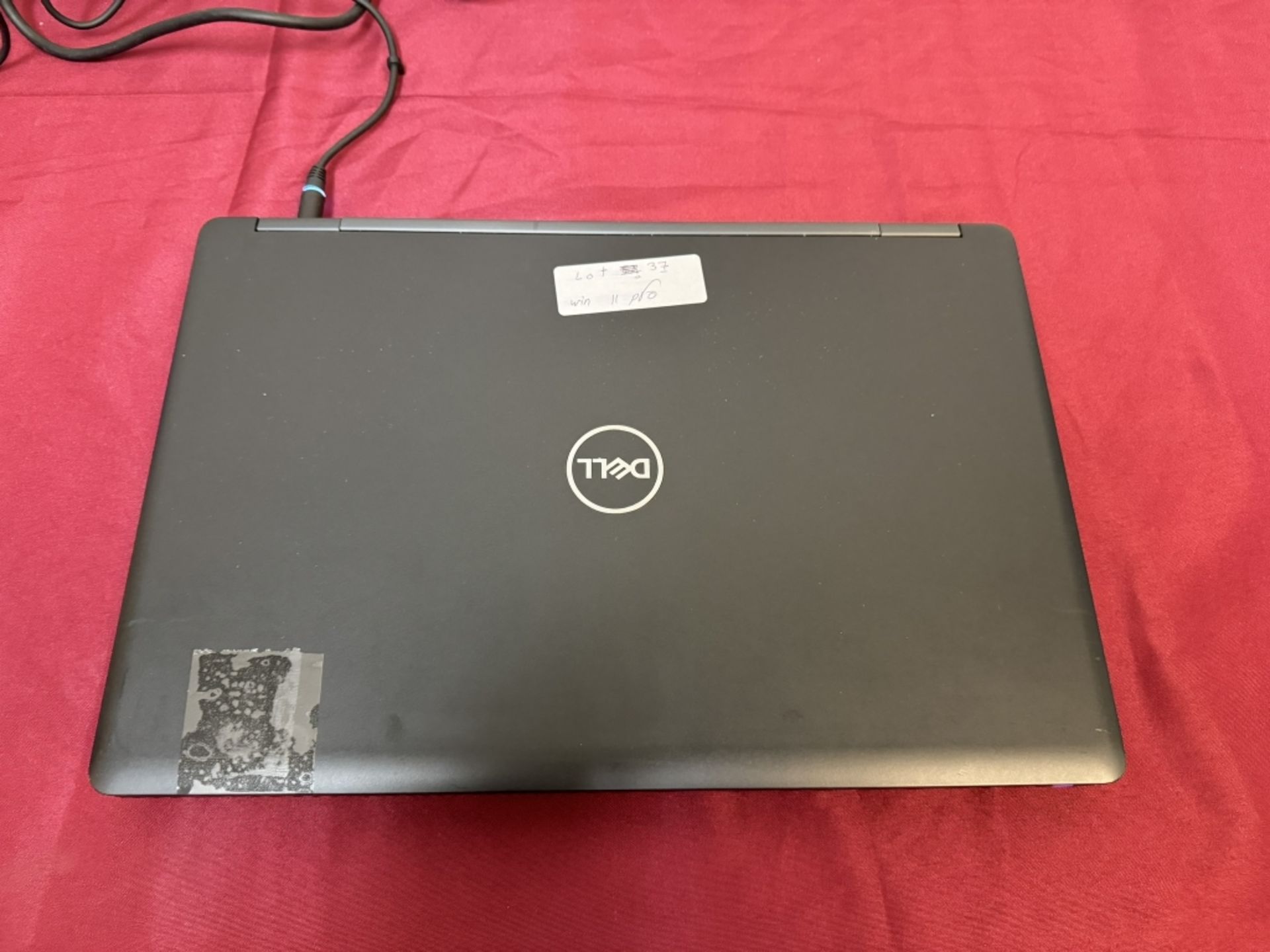 Dell Latitude 5590 Core i7-8th,16GB RAM 512GB SSD - Image 4 of 6