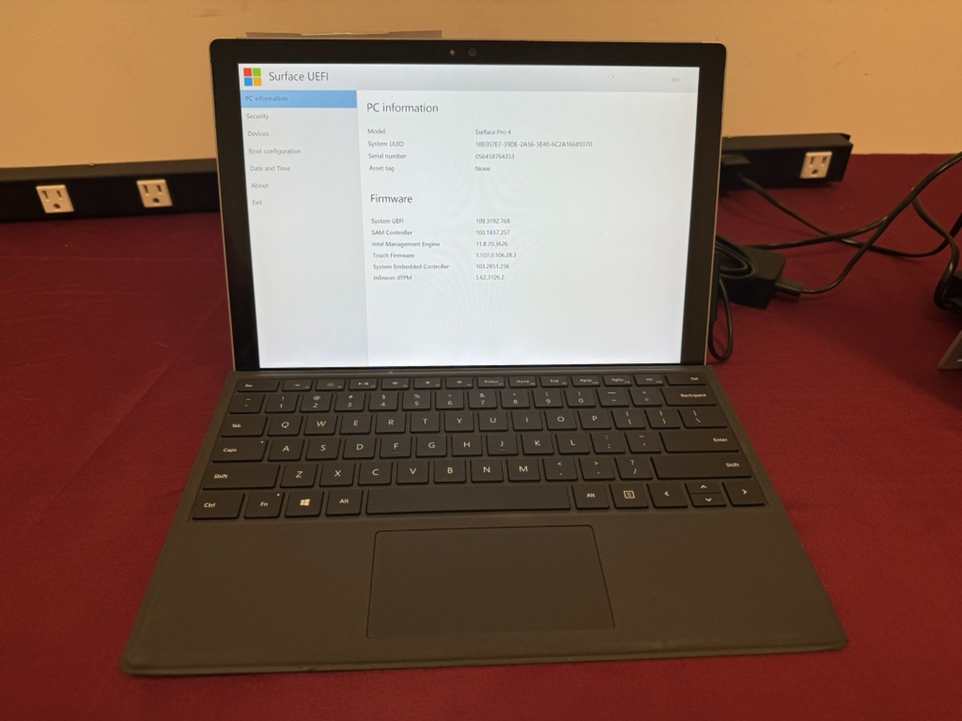 Microsoft Surface Pro 4 Corei7 8GB RAM 256GB SSD - Image 2 of 5