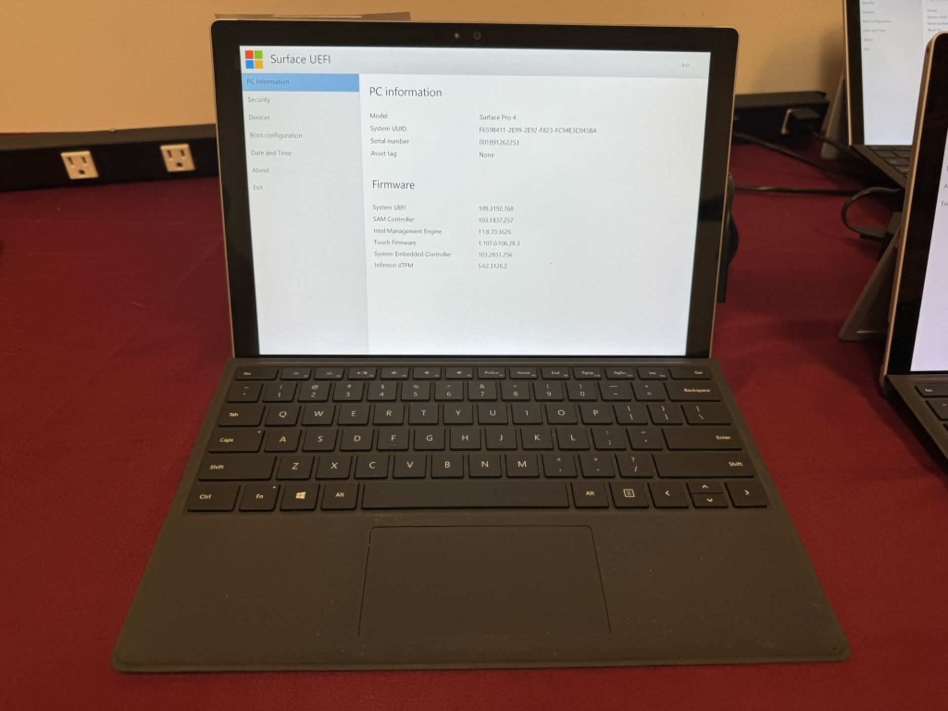 Microsoft Surface Pro 4 Corei7 8GB RAM 256GB SSD - Image 2 of 5