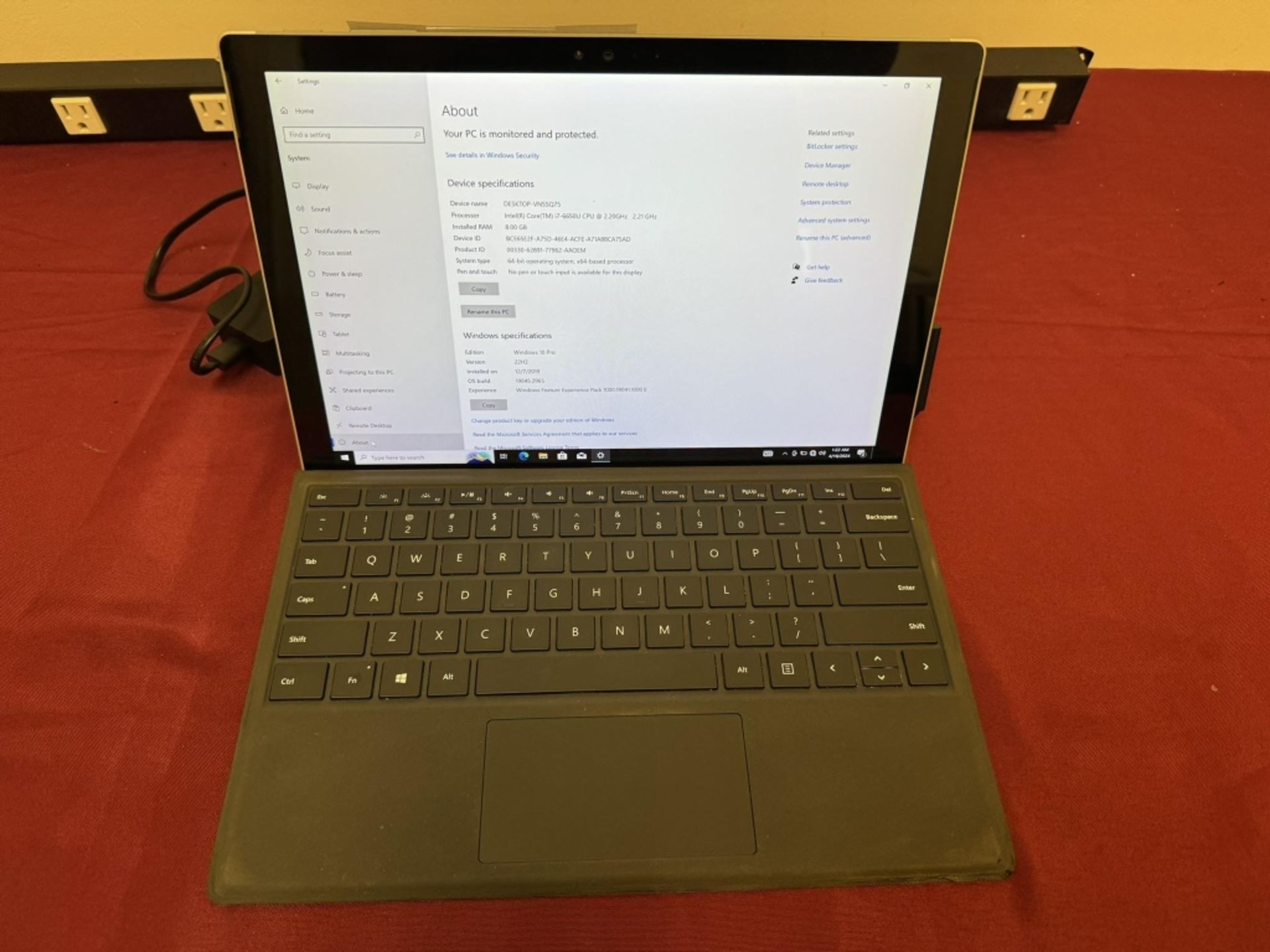 Microsoft Surface Pro 4 Corei7 8GB RAM 256GB SSD - Bild 2 aus 5