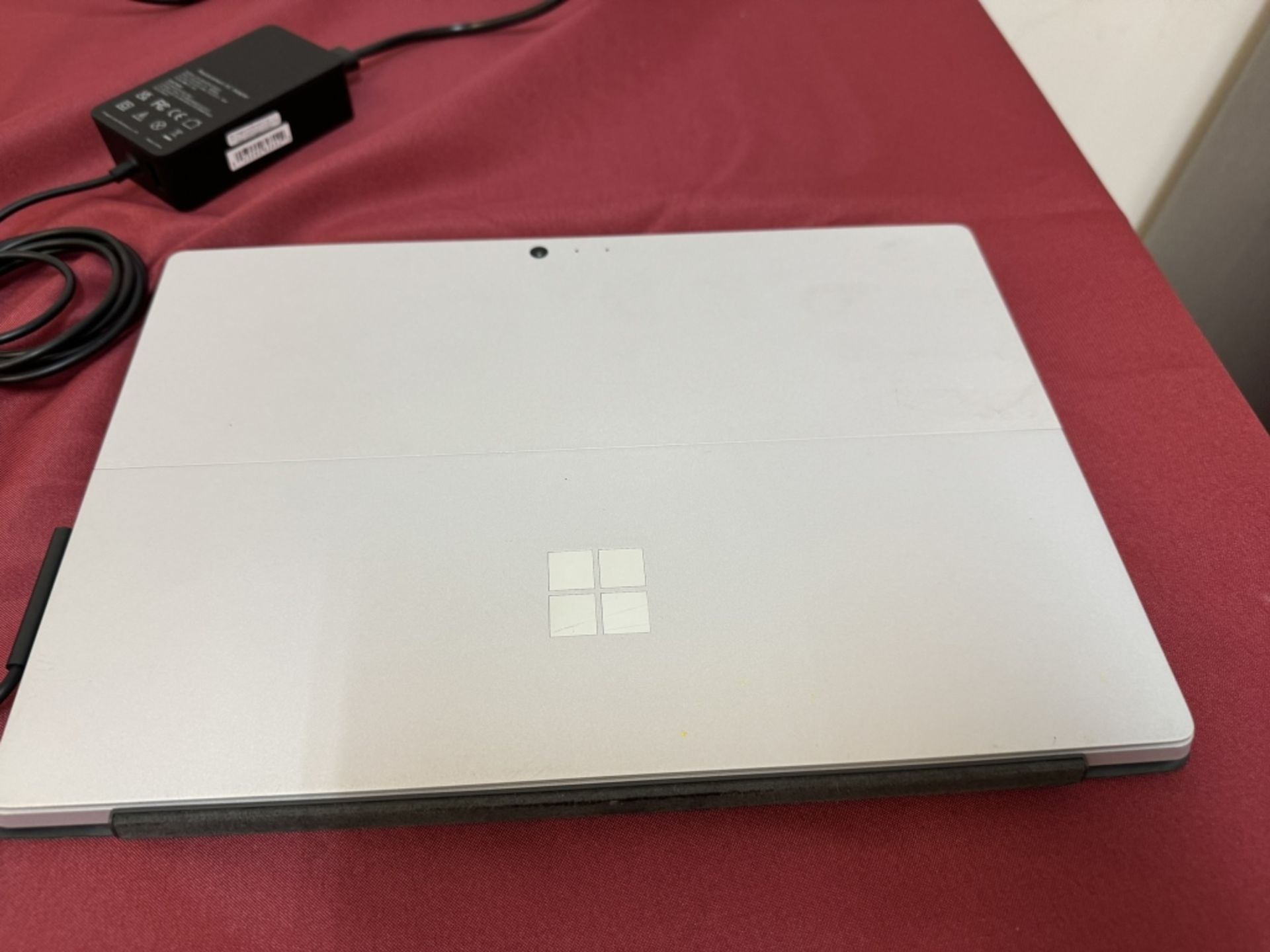 Microsoft Surface Pro 4 Corei7 8GB RAM 256GB SSD - Image 7 of 8