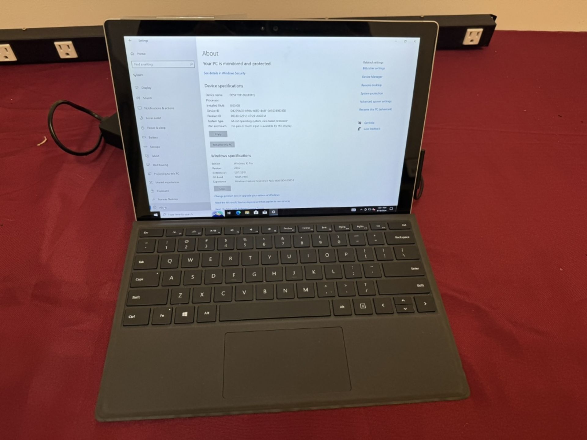 Microsoft Surface Pro 4 Corei7 8GB RAM 256GB SSD - Image 2 of 5