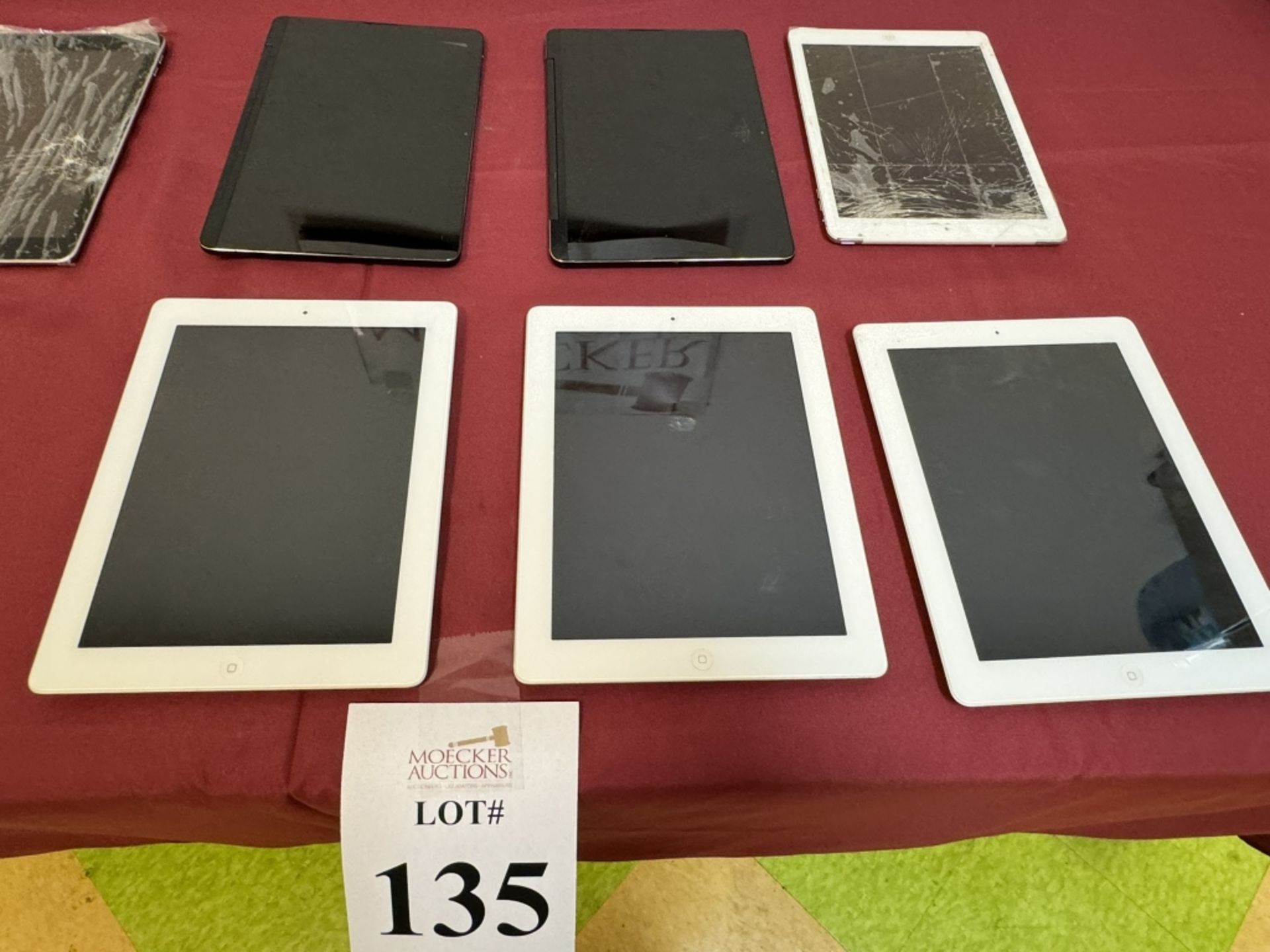 6 Apple iPad and 2 LG Tablets - Image 5 of 24