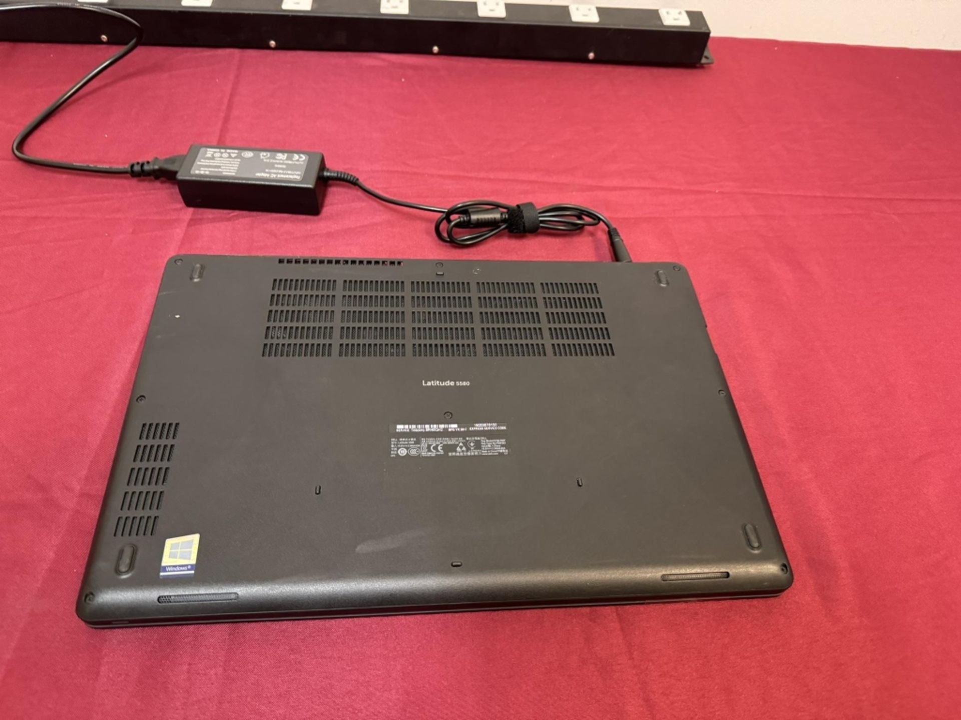 DELL LATITUDE 5580 CORE i7-7th 16GB RAM 512 SSD - Image 5 of 6