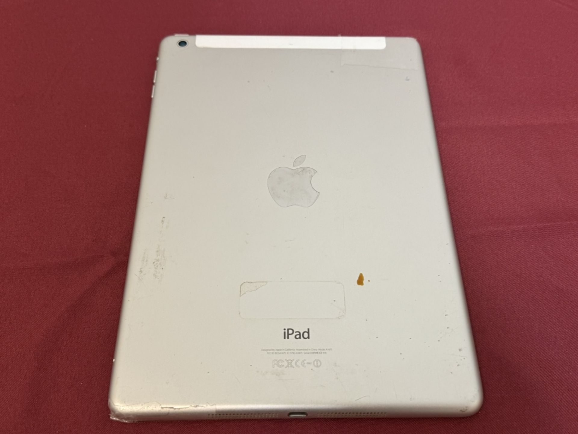 6 Apple iPad and 2 LG Tablets - Image 23 of 24