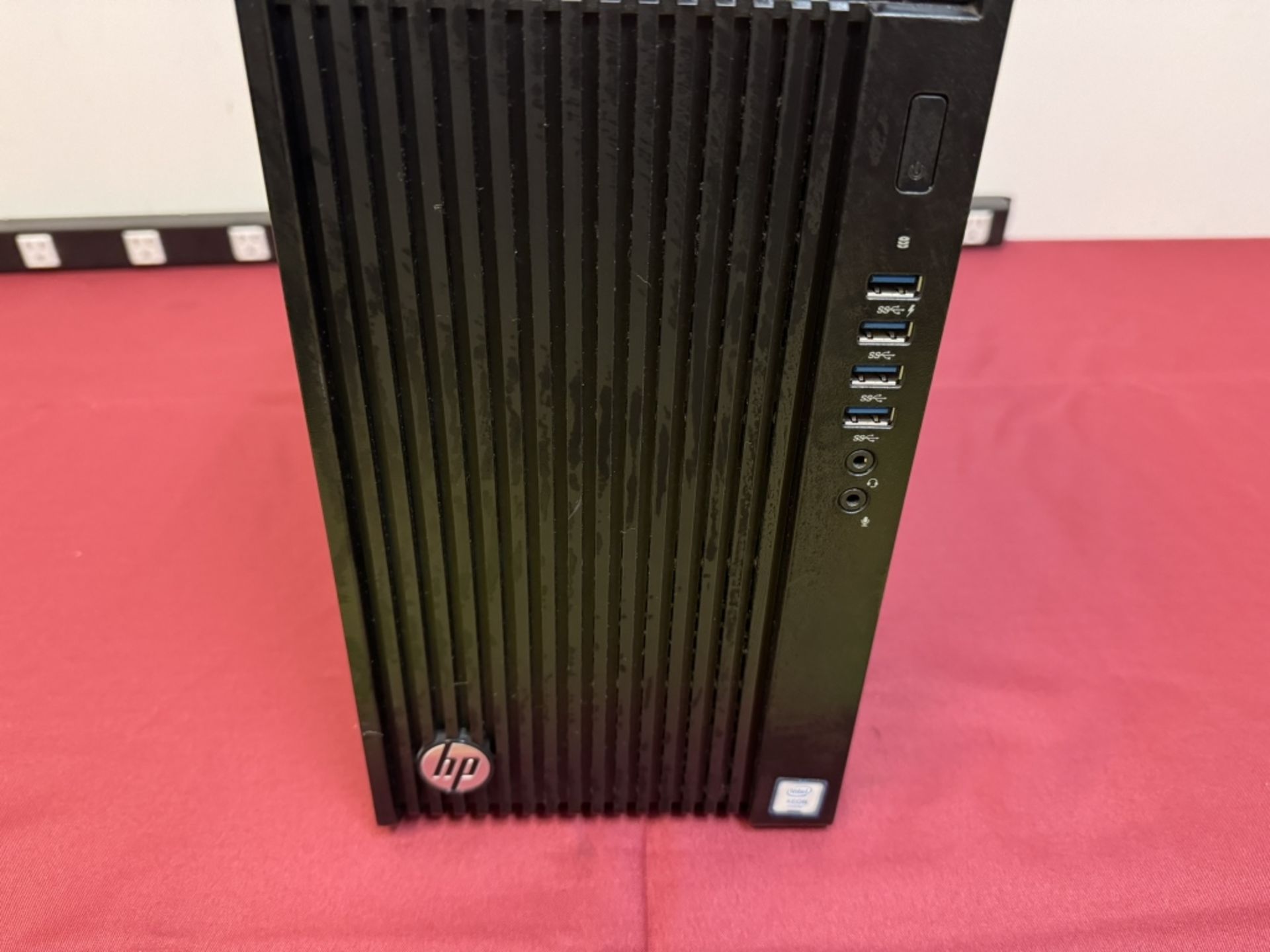 HP Z440 Workstation Intel Xeon E5-1603 32Ram 1TB - Image 2 of 5