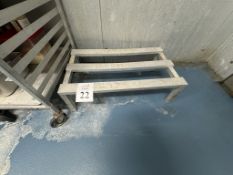 ALUMINUM RISERS STANDS IN COOLER