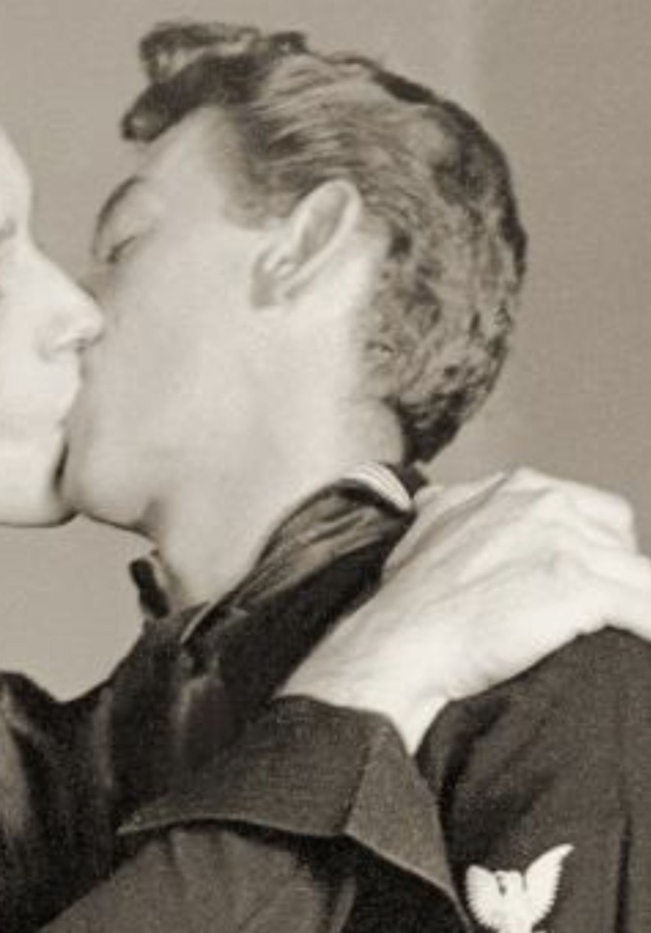 World War II, 1940, Kissing Men - Image 5 of 5