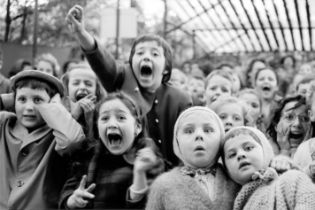 Alfred Eisenstaedt "Children, Paris, 1963" Print