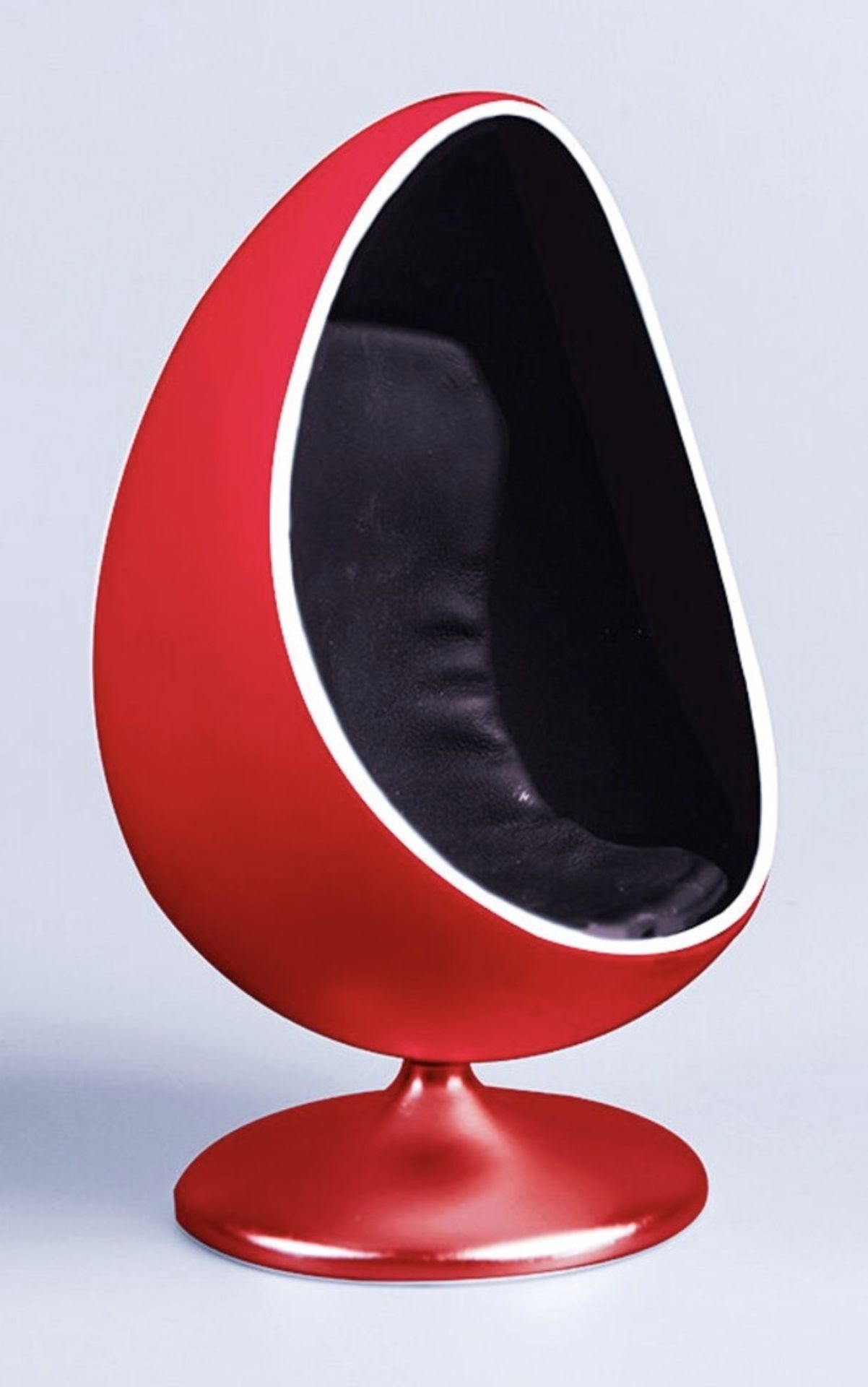 Set of Four 1/12 Scale Egg Chairs - Image 3 of 6