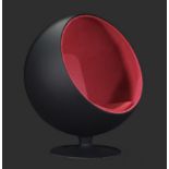 Pair of 1/6 Scale Ball Chairs Desk Displays