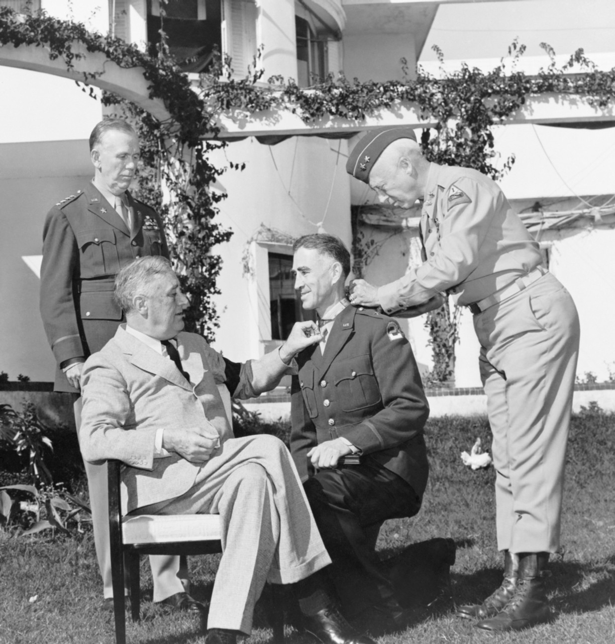 World War II "President Franklin Roosevelt, Medal of Honor" Photo Print