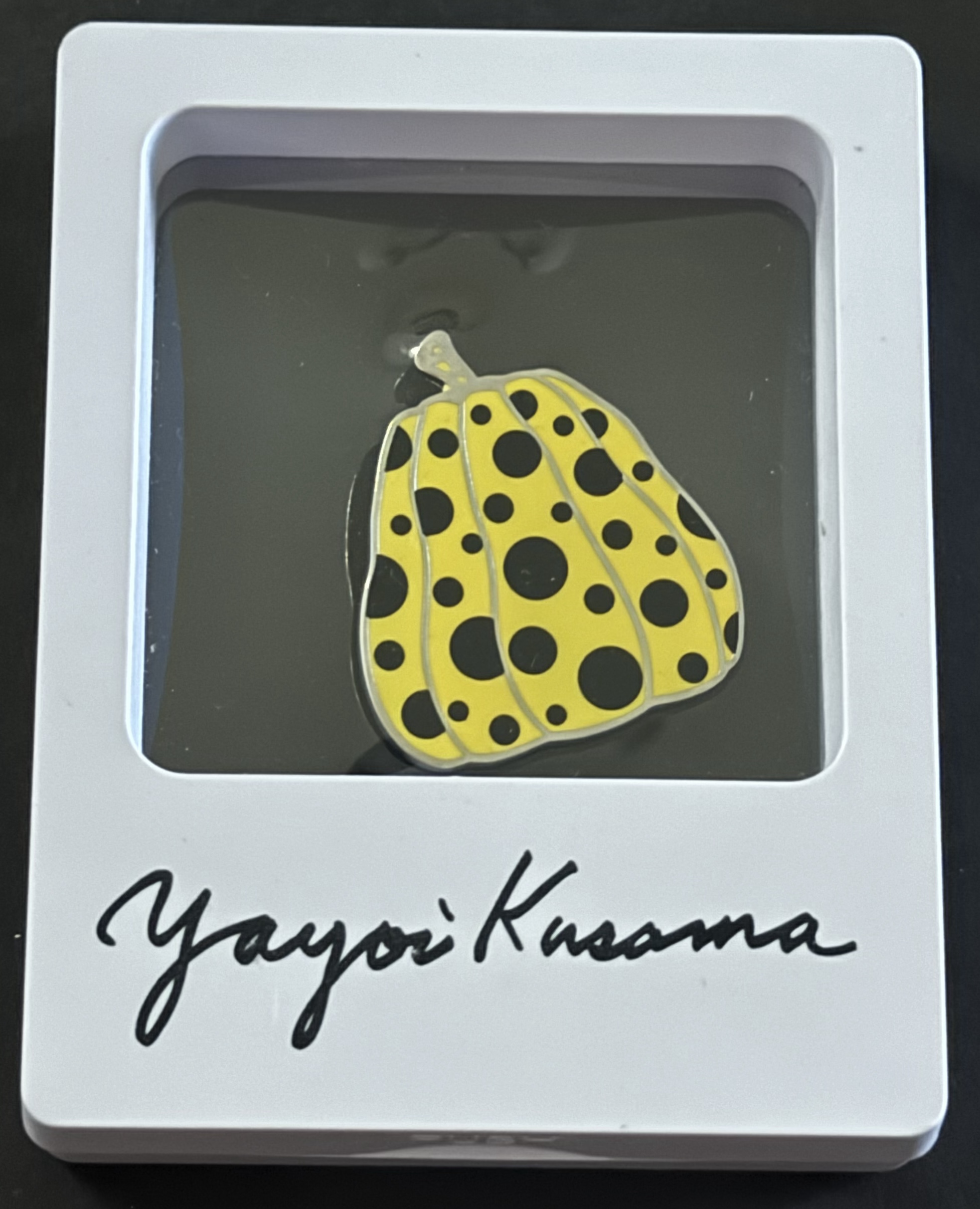 Yayoi Kusama white pumpkin pin limited edition