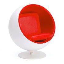 Eero Aarnio Ball Chair Desk Display