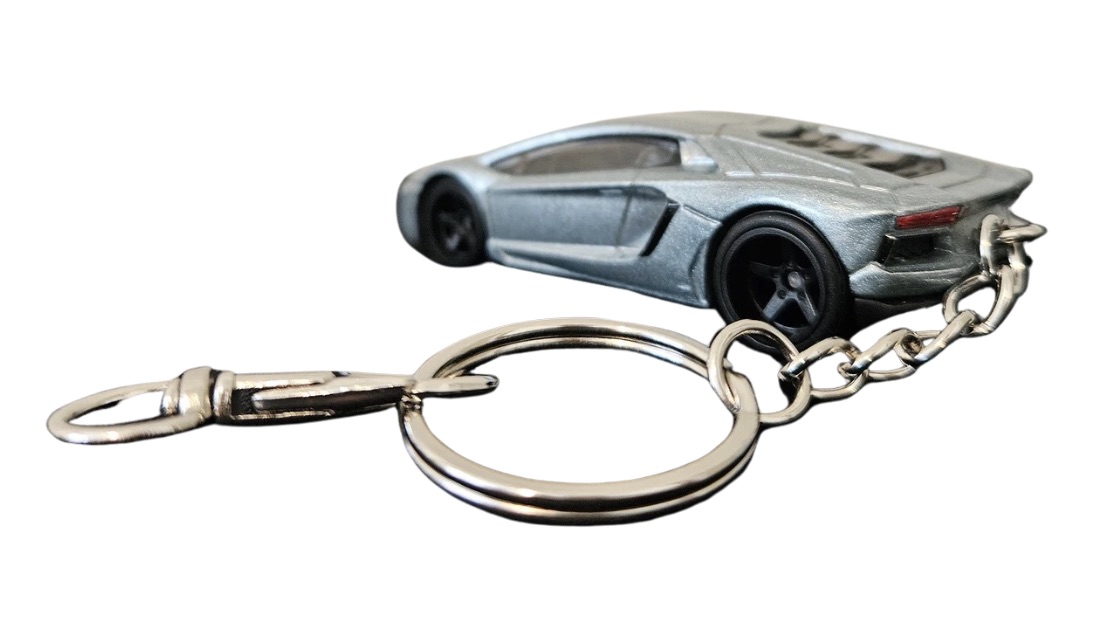 Lamborghini Aventador Keychain - Image 2 of 5